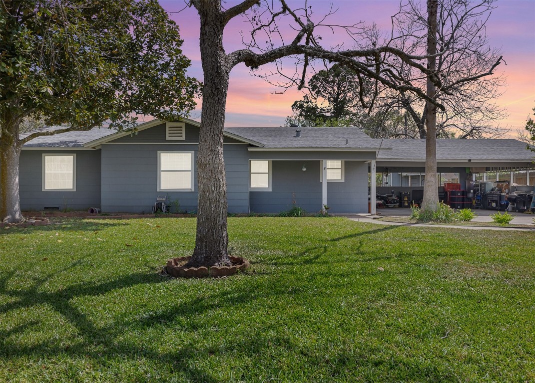 107 N River Drive Property Photo 1