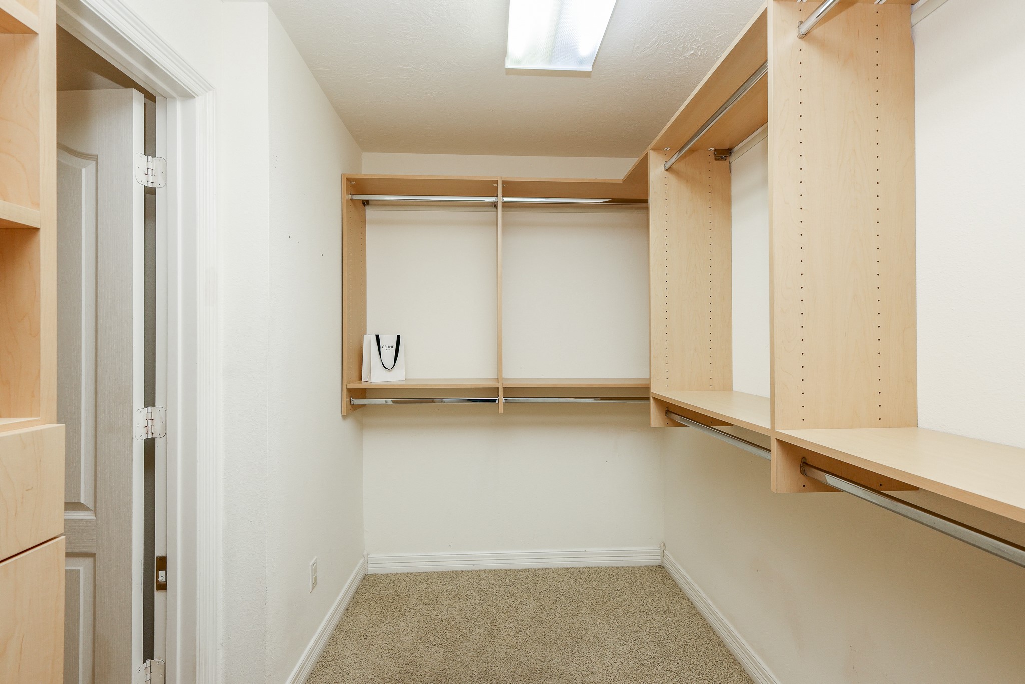 2814 Keagan Falls Drive Property Photo 19