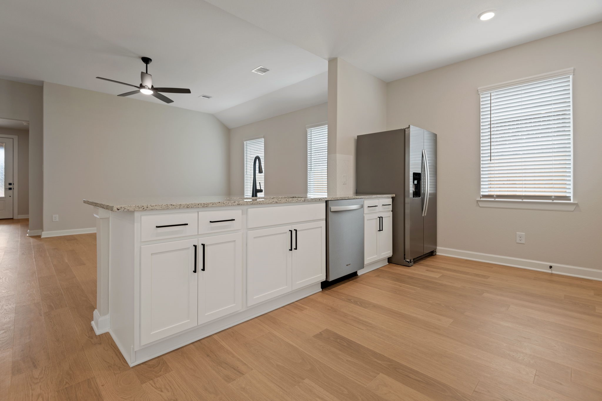 21567 Bluebonnet Bay Drive Property Photo 3