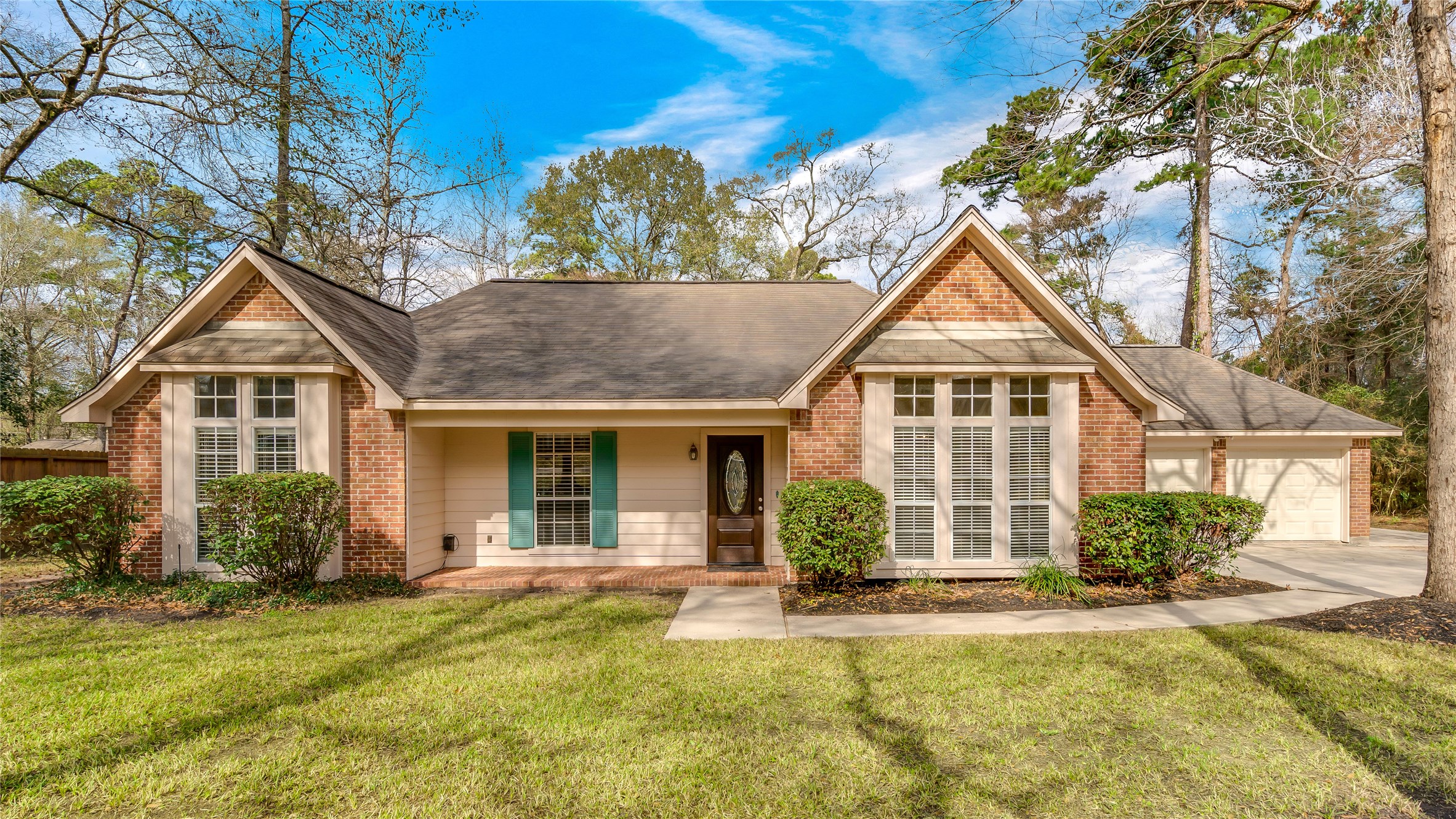 2460 Pebblebrook Circle Property Photo 2