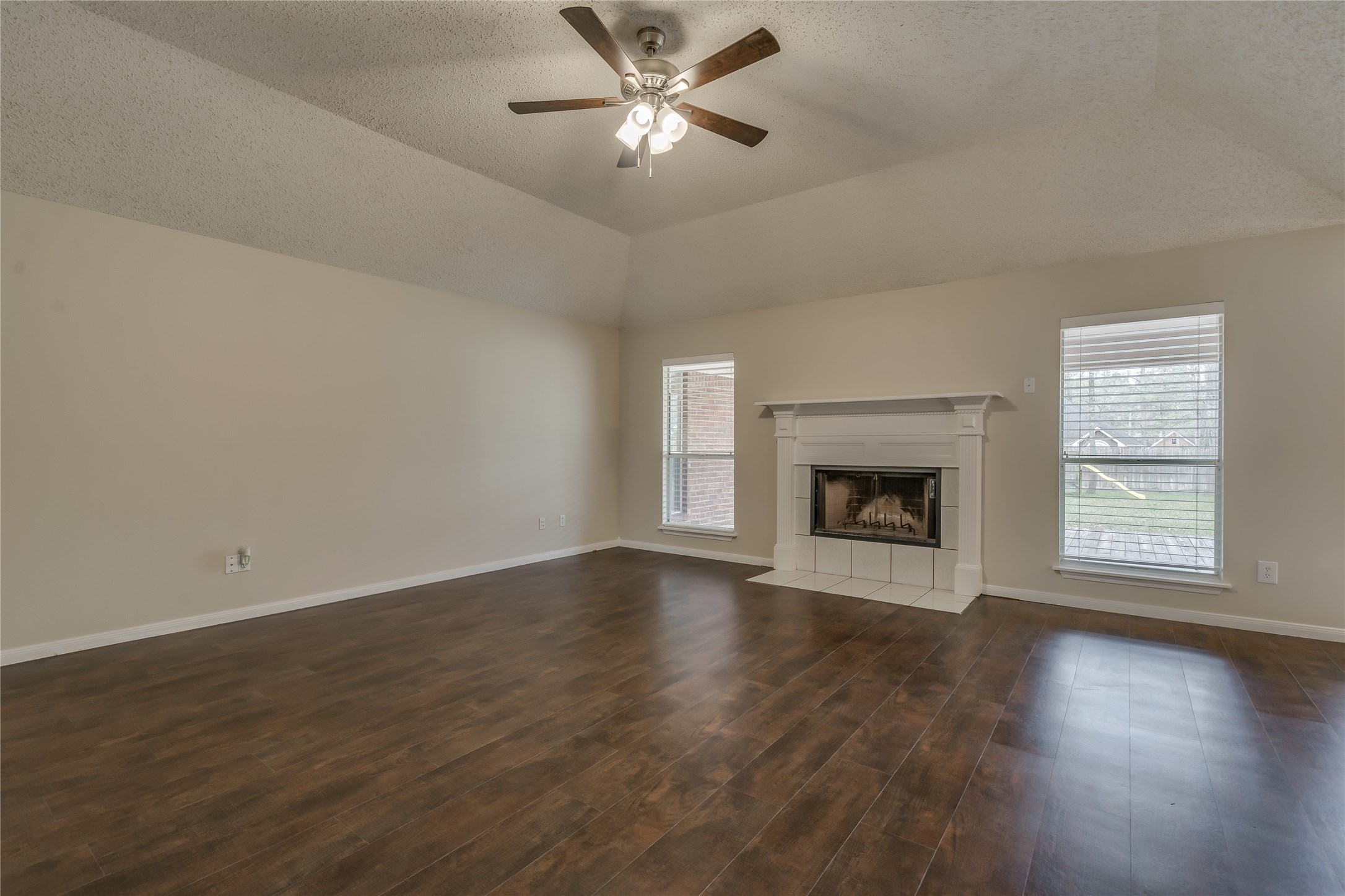 2460 Pebblebrook Circle Property Photo 7