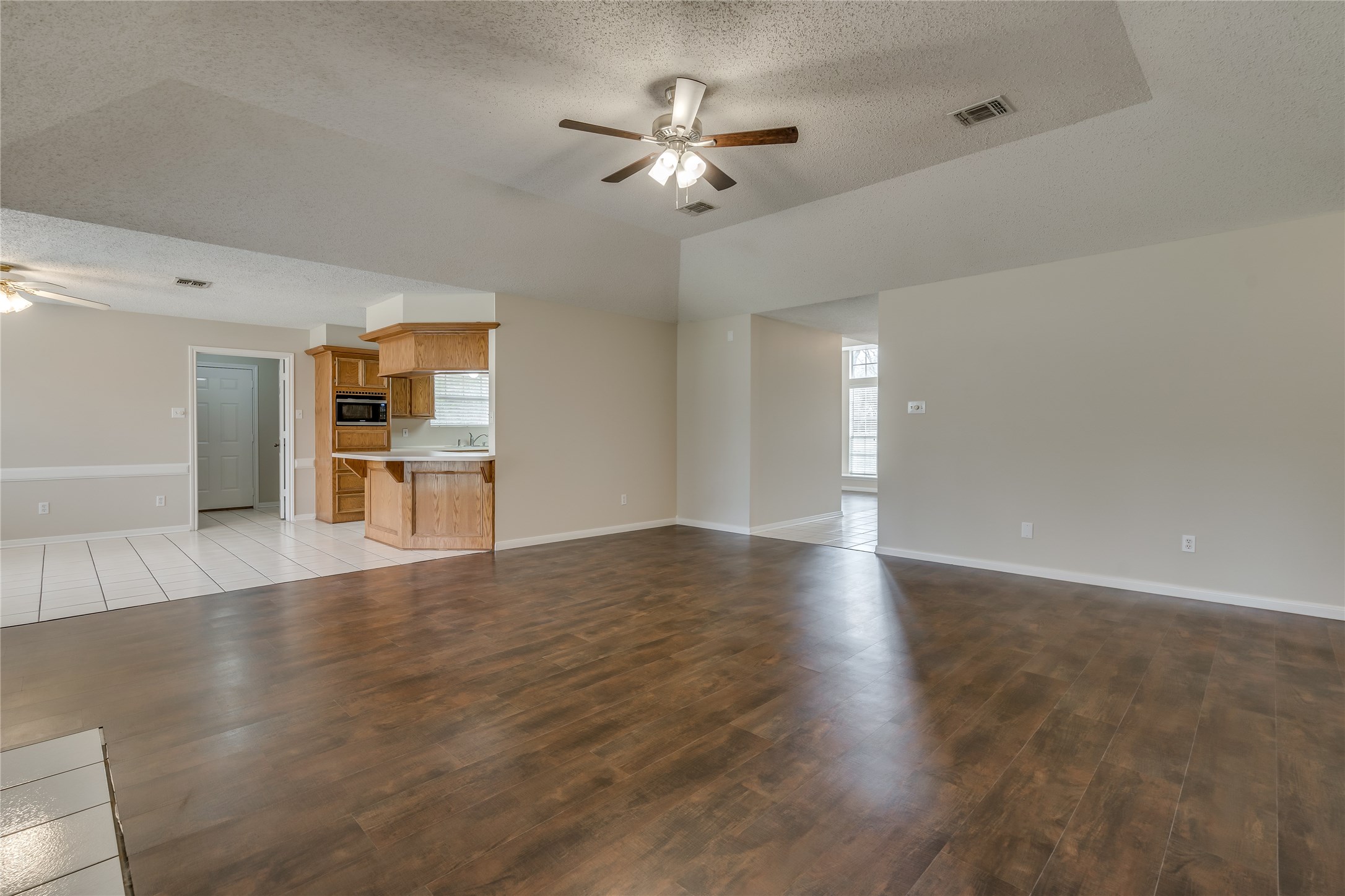 2460 Pebblebrook Circle Property Photo 9