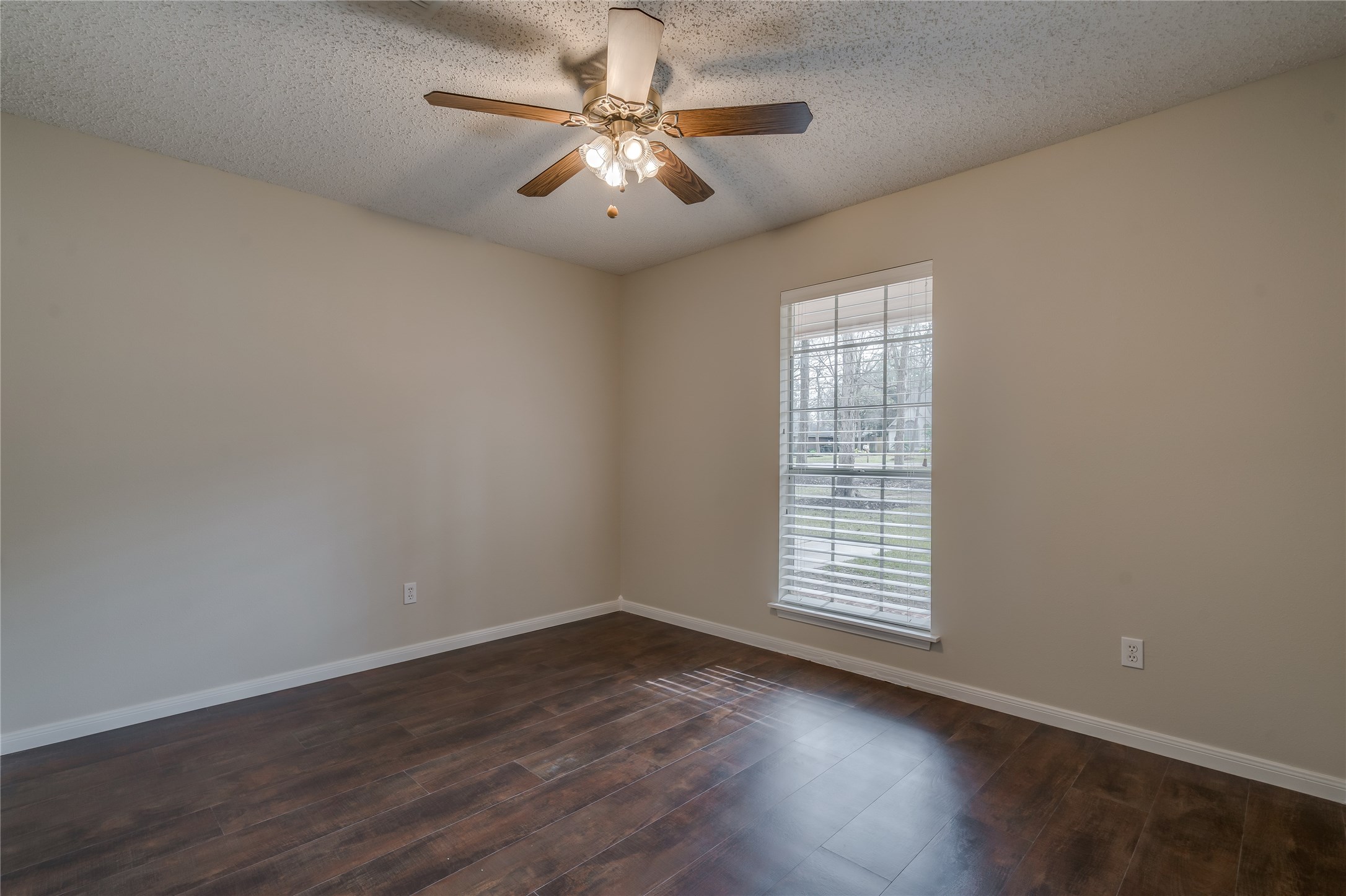 2460 Pebblebrook Circle Property Photo 20