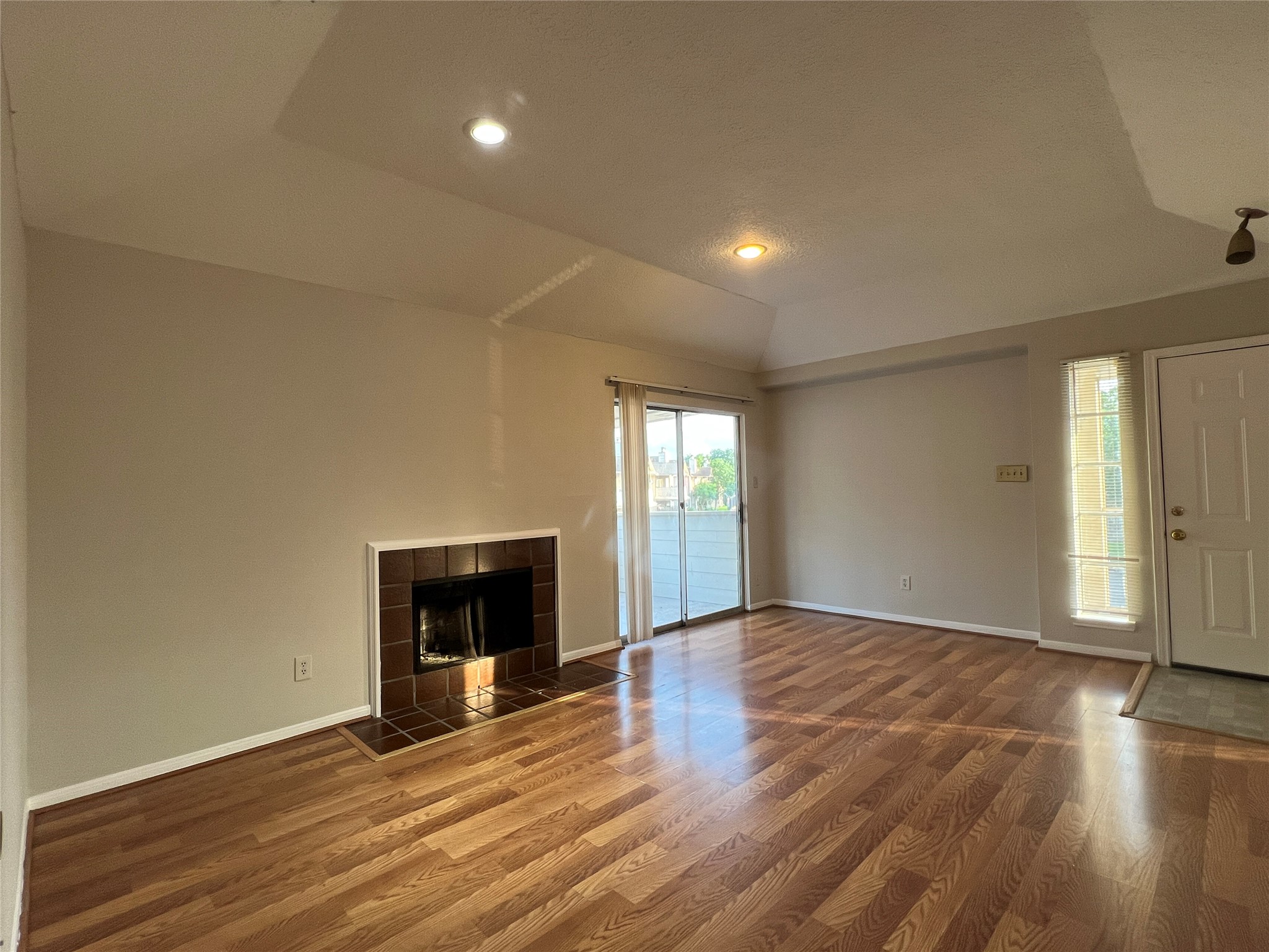 11507 Meadow Lane C Property Photo 3