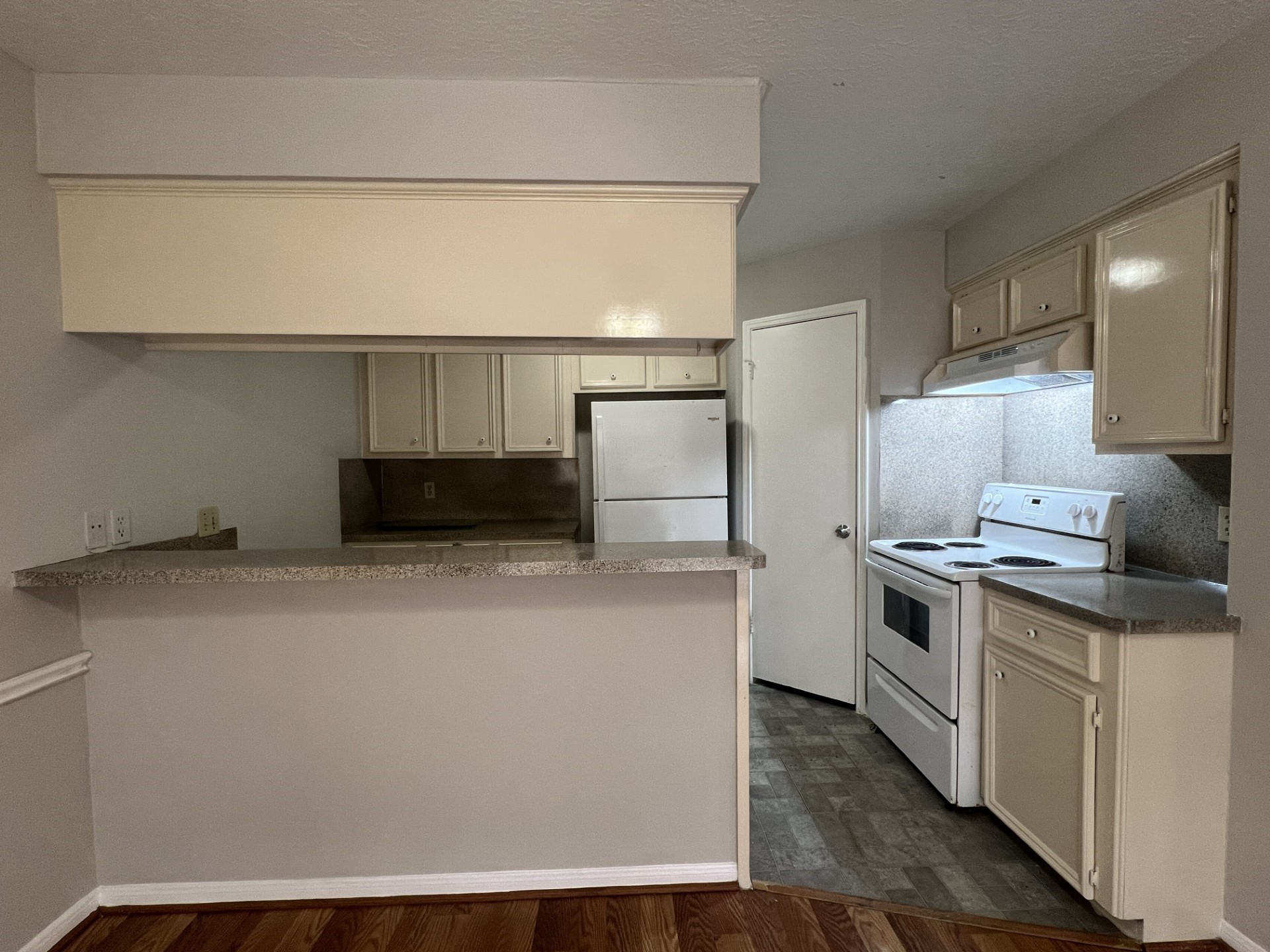 11507 Meadow Lane C Property Photo 6