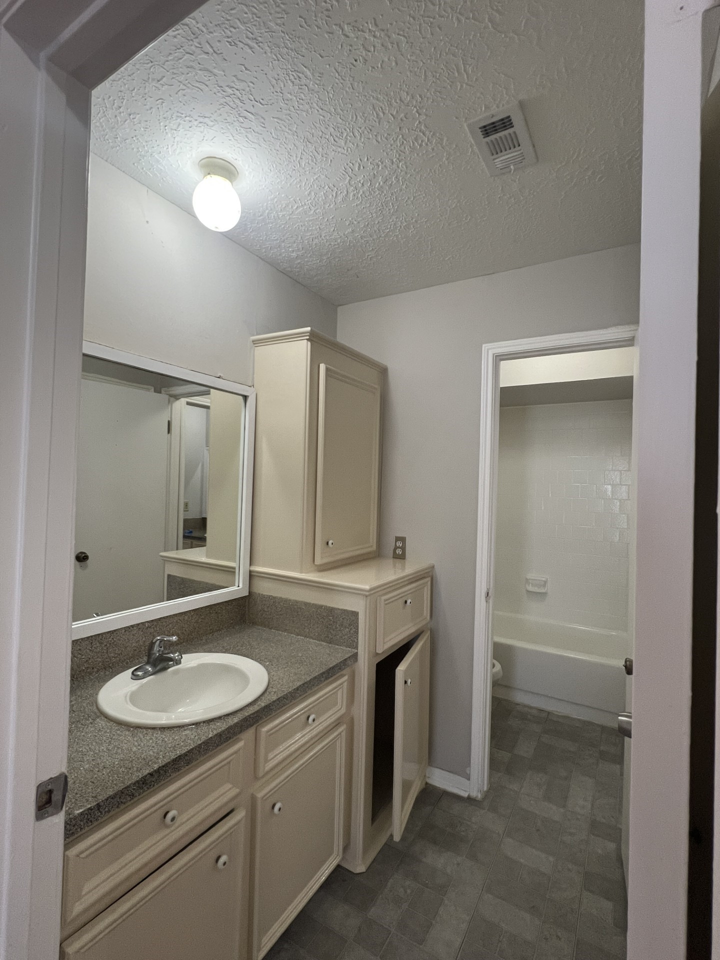 11507 Meadow Lane C Property Photo 11