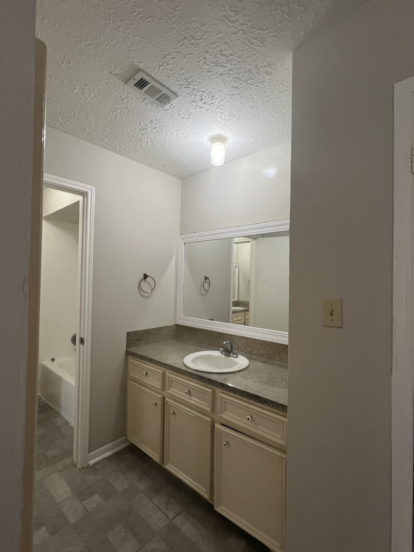 11507 Meadow Lane C Property Photo 14