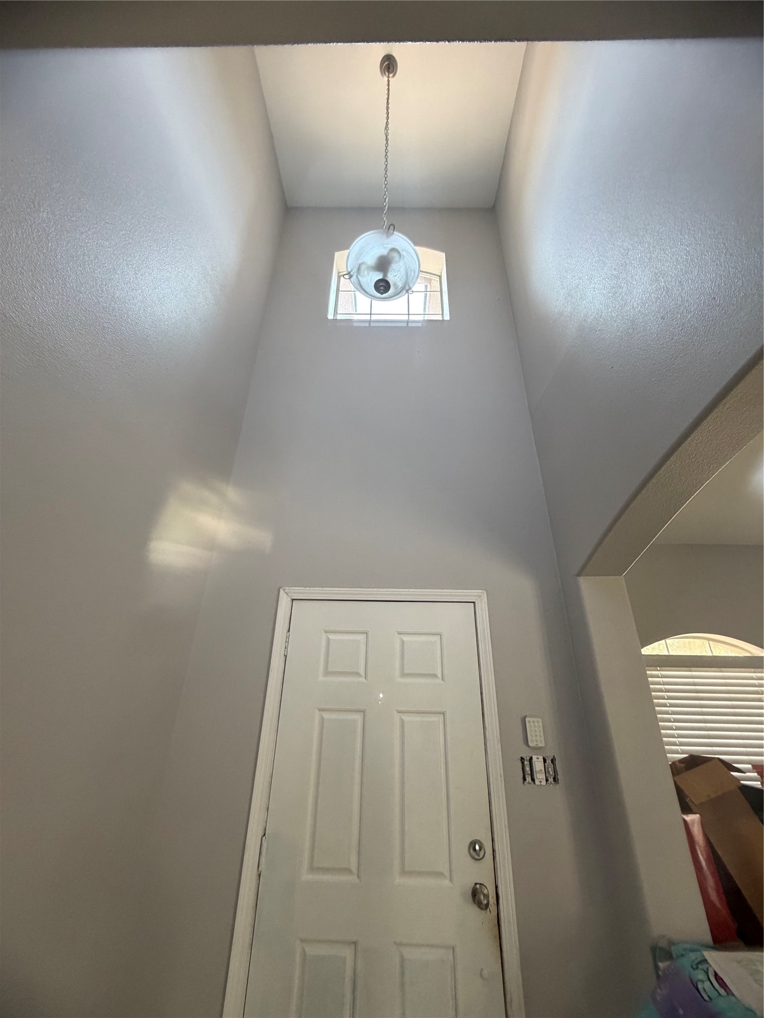 9907 Lynnwood Drive Property Photo 3