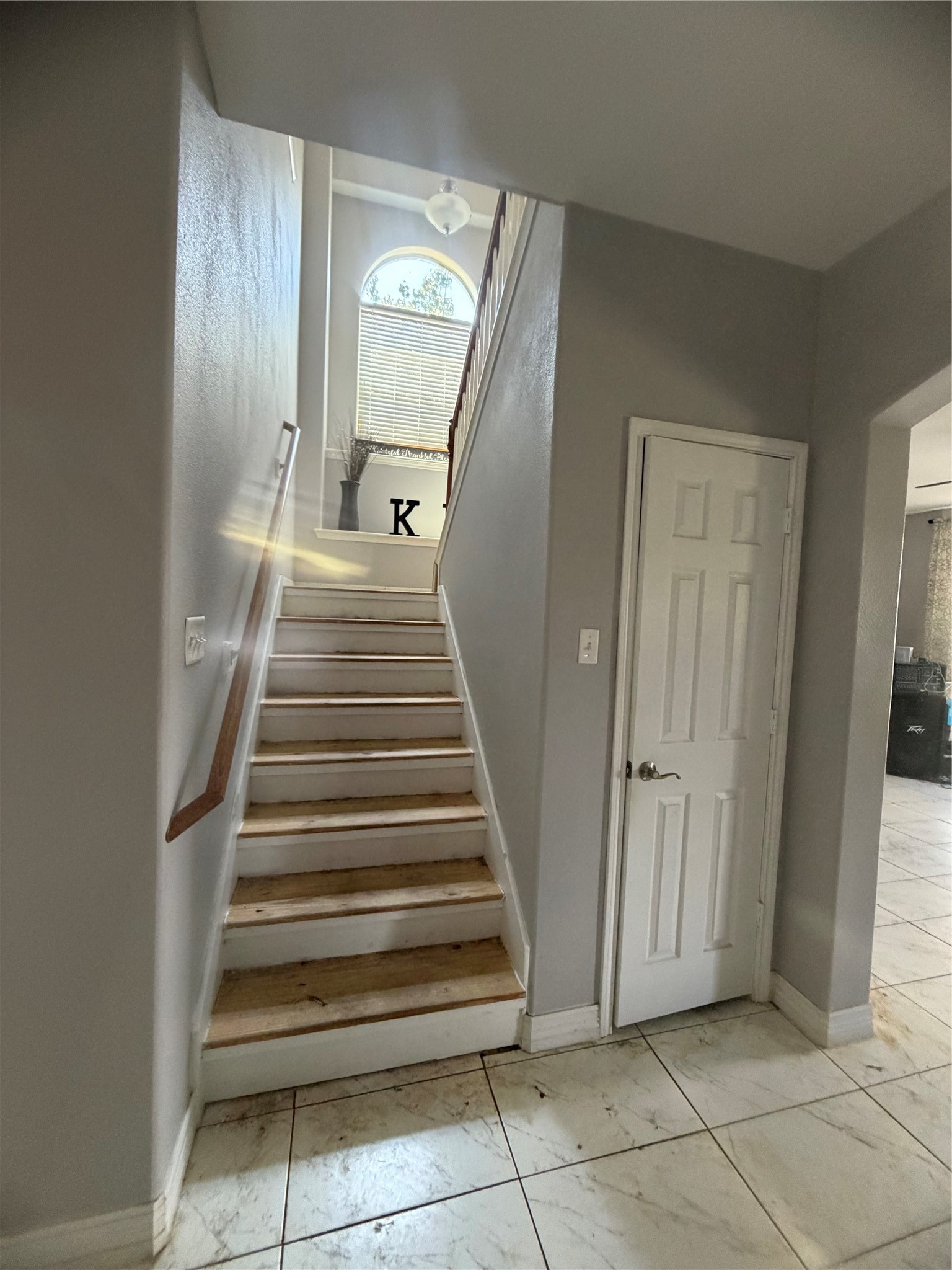 9907 Lynnwood Drive Property Photo 13