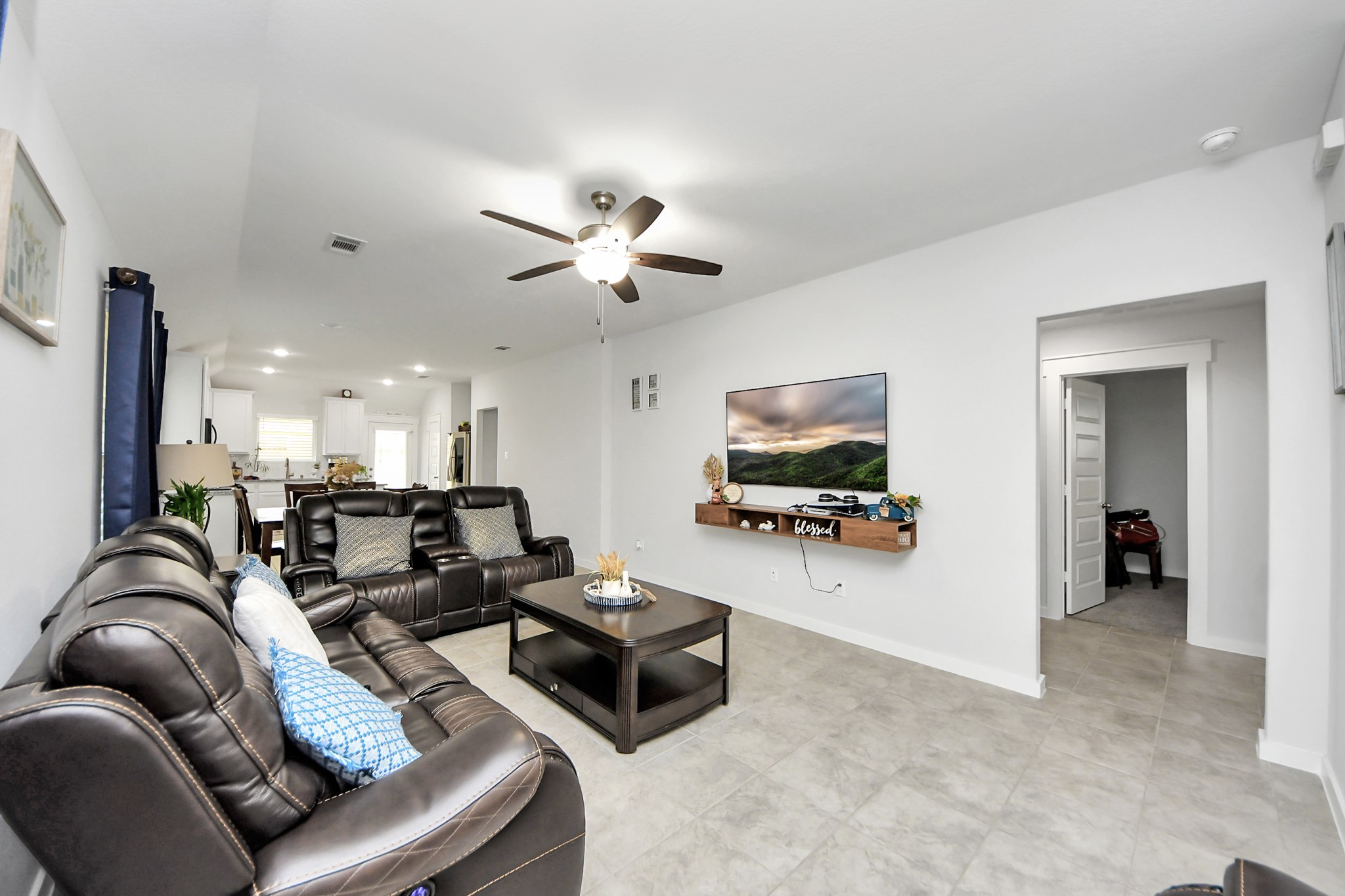 21246 Montego Bay Drive Property Photo 8
