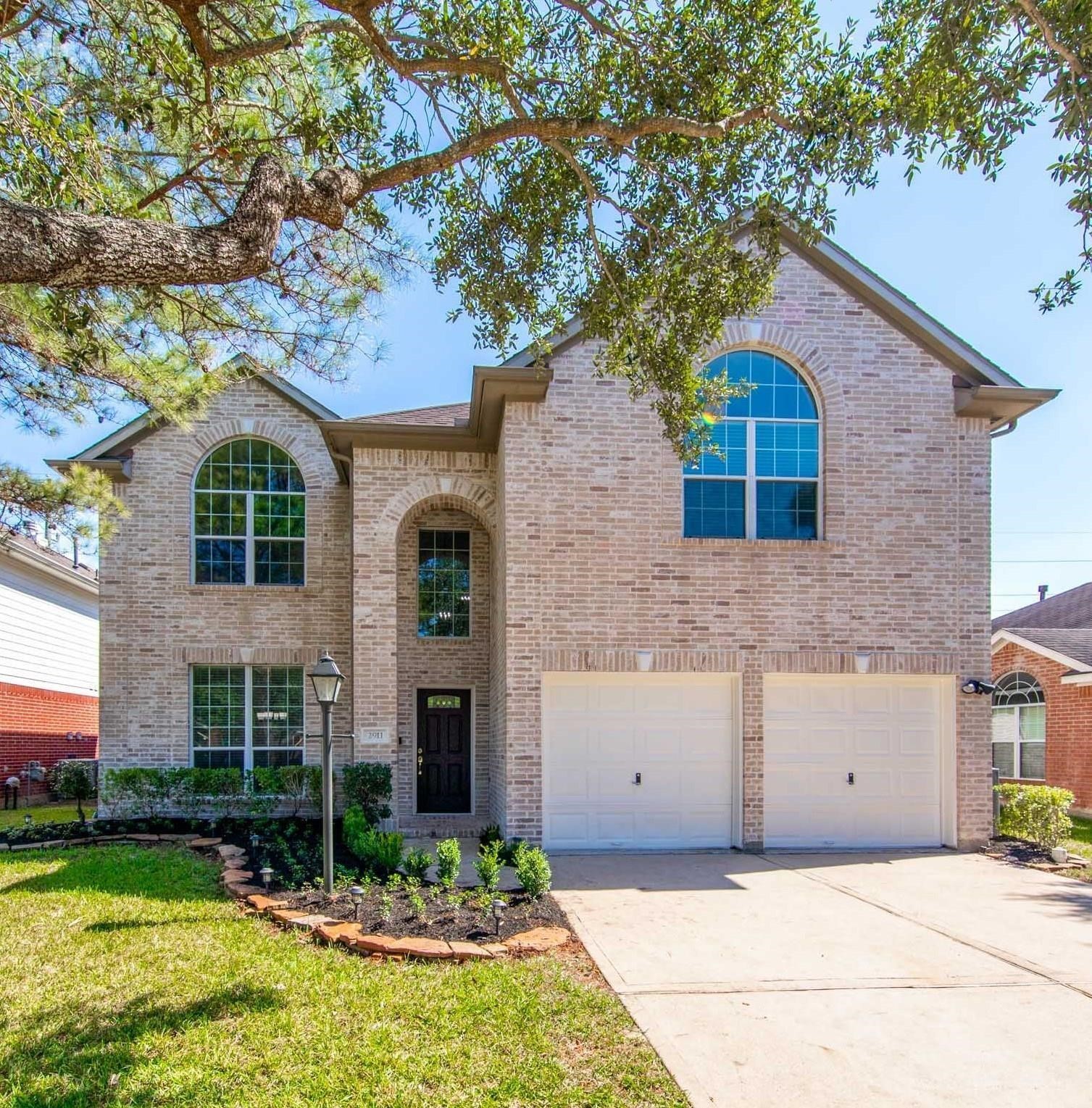 2911 Ledgeside Court Property Photo 1
