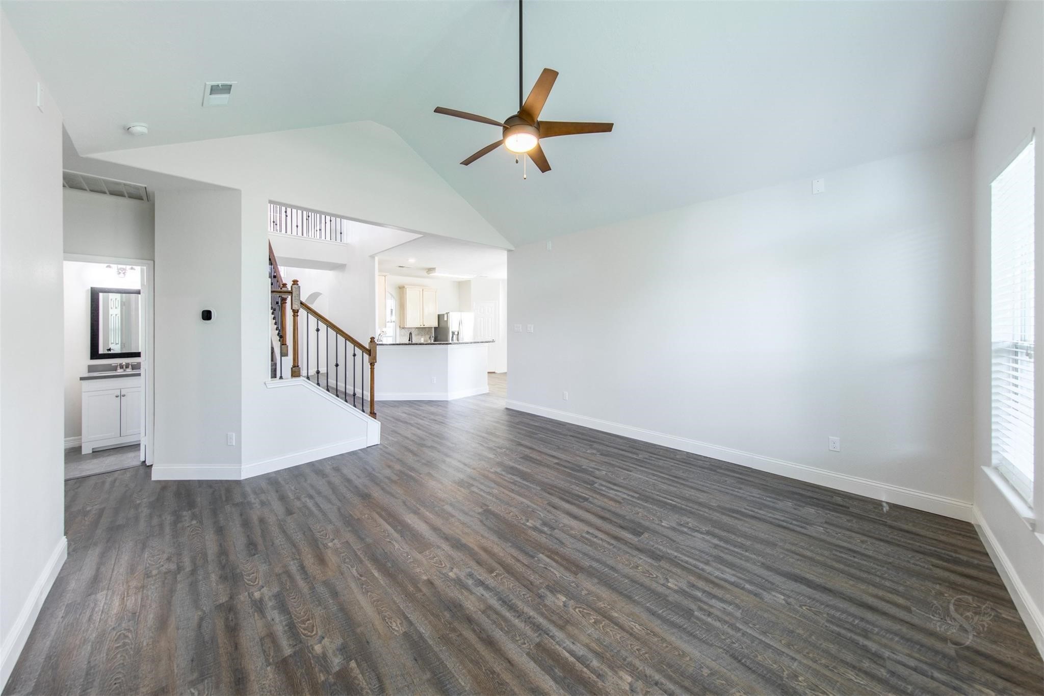 2911 Ledgeside Court Property Photo 10