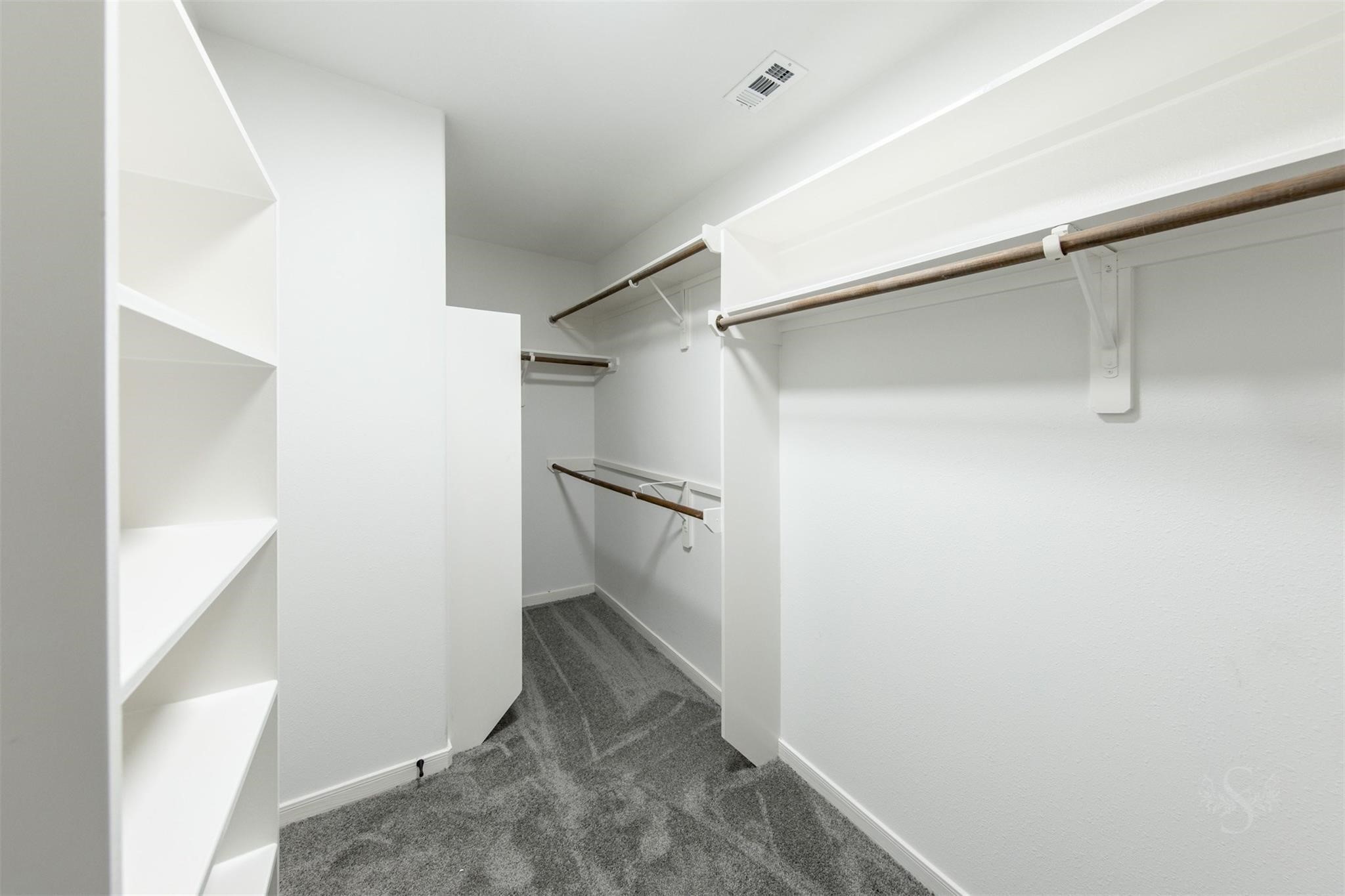 2911 Ledgeside Court Property Photo 16