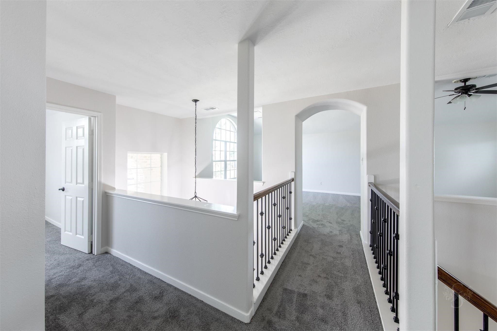 2911 Ledgeside Court Property Photo 17