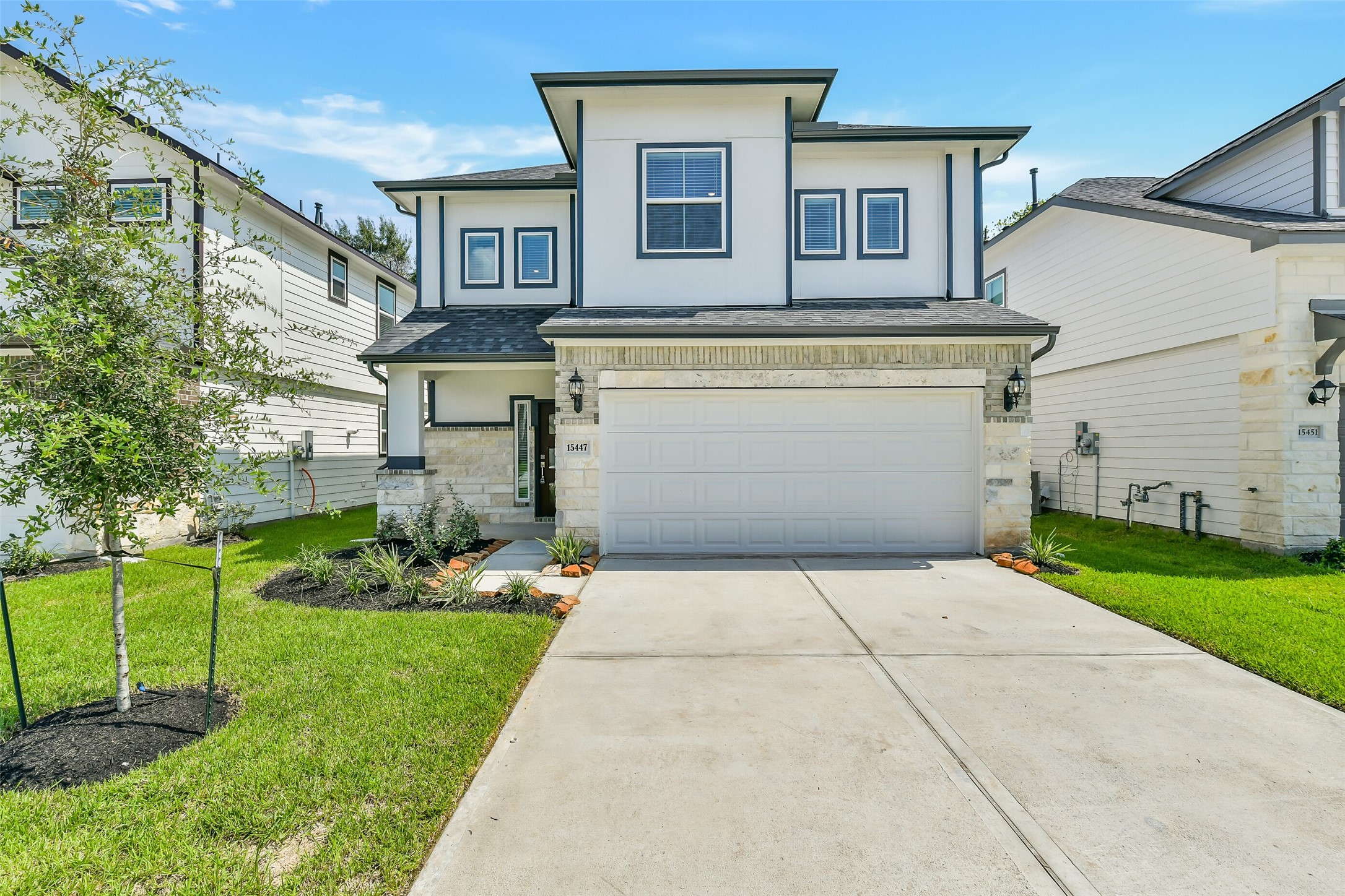 15447 Foresail Lane Property Photo 1