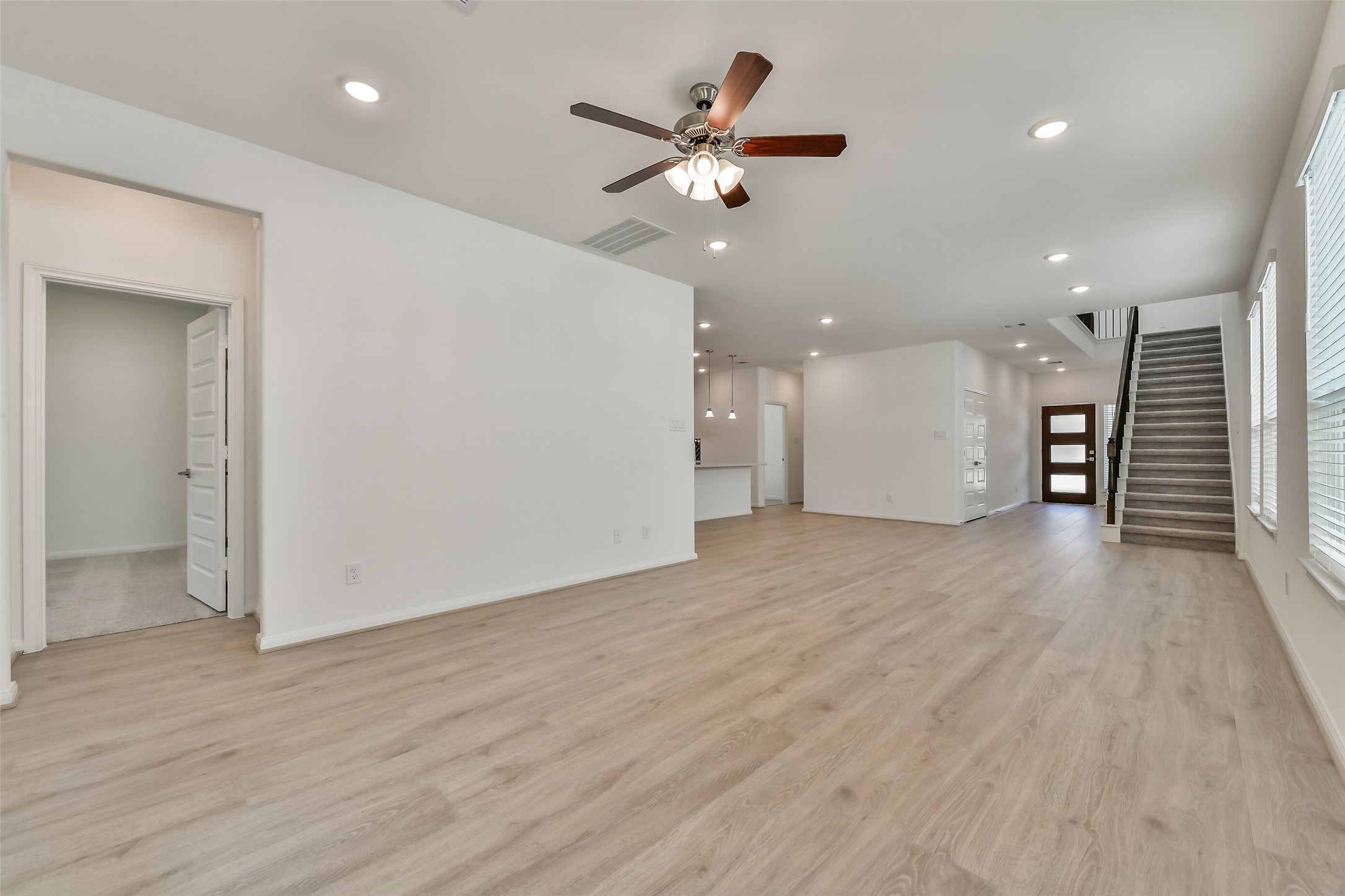 15447 Foresail Lane Property Photo 6