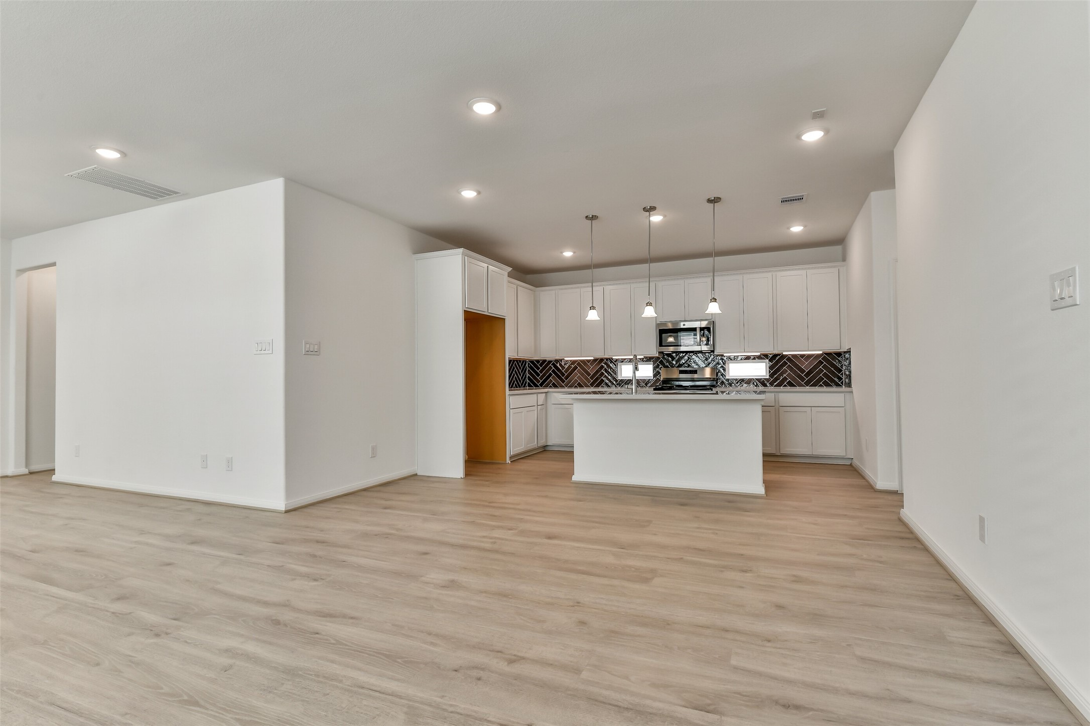15447 Foresail Lane Property Photo 10
