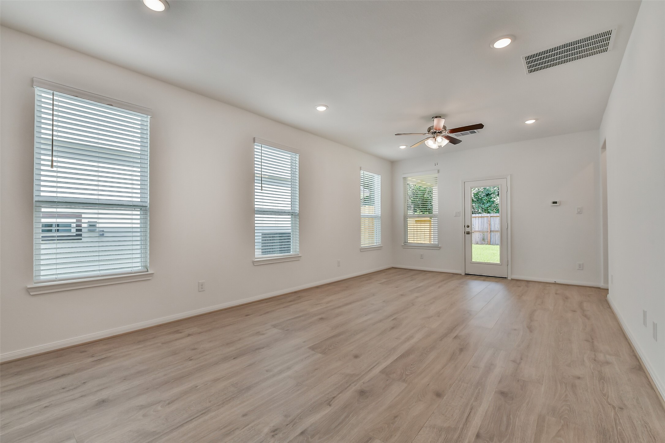 15447 Foresail Lane Property Photo 11