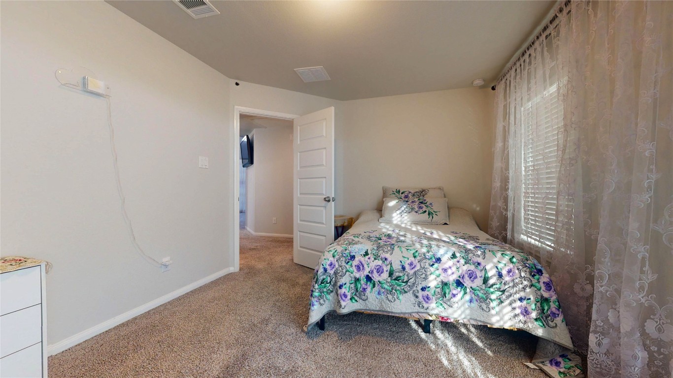 2543 Shelly Lang Court Property Photo 13