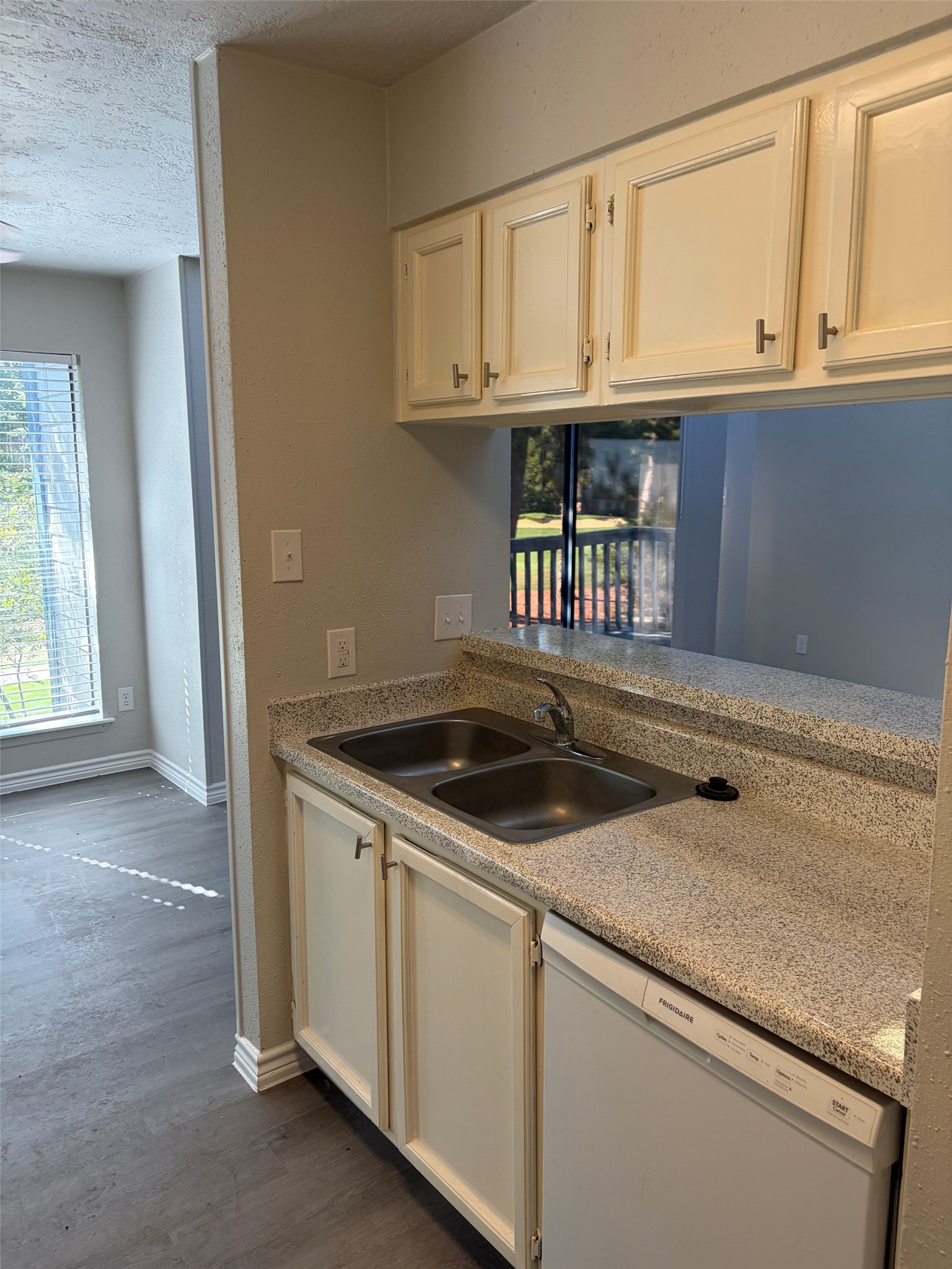 13155 Walden Road 202 Property Photo 4