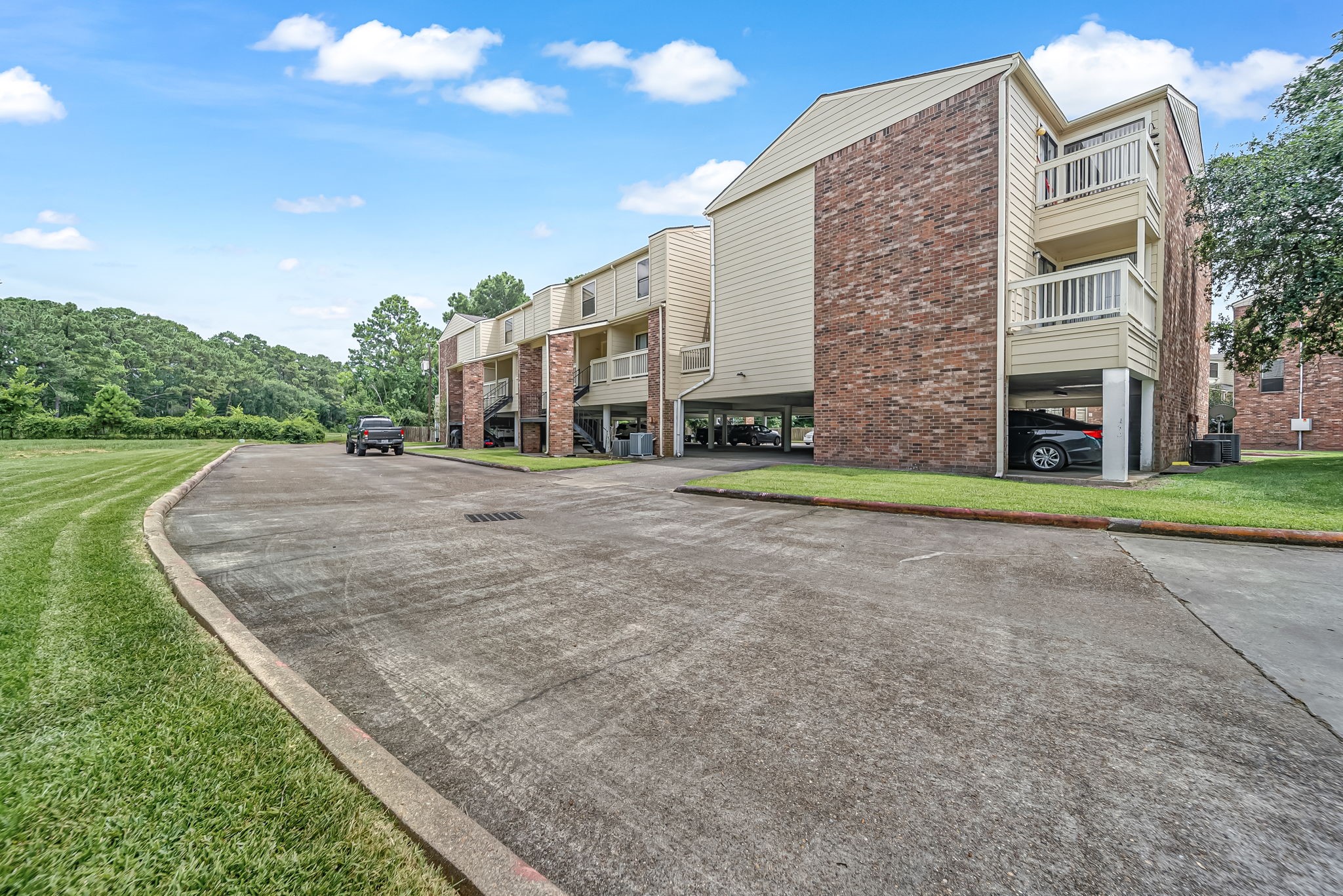2501 Gulf Freeway 256d Property Photo 4