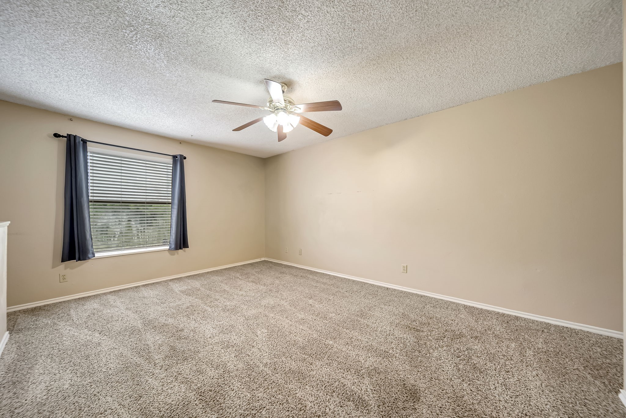 2501 Gulf Freeway 256d Property Photo 10