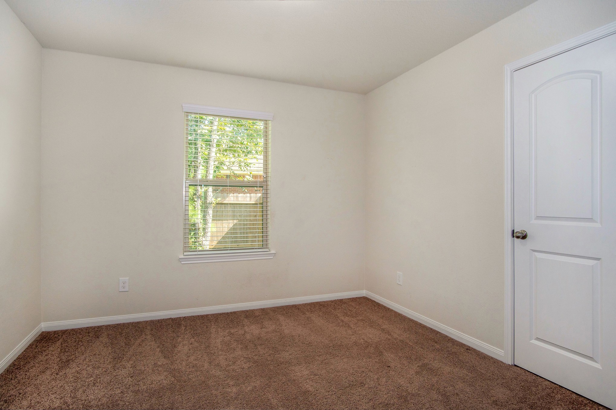 13006 Lazy Lane Property Photo 11