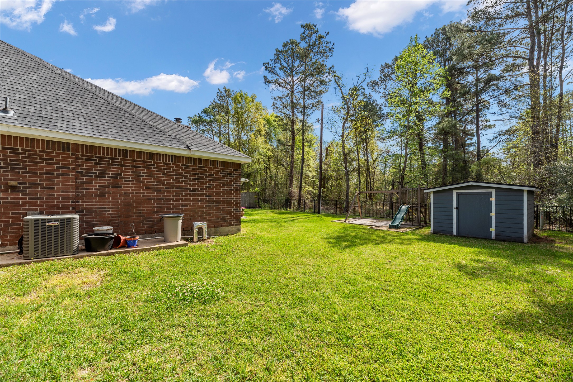 8907 W Rayford Road Property Photo 31
