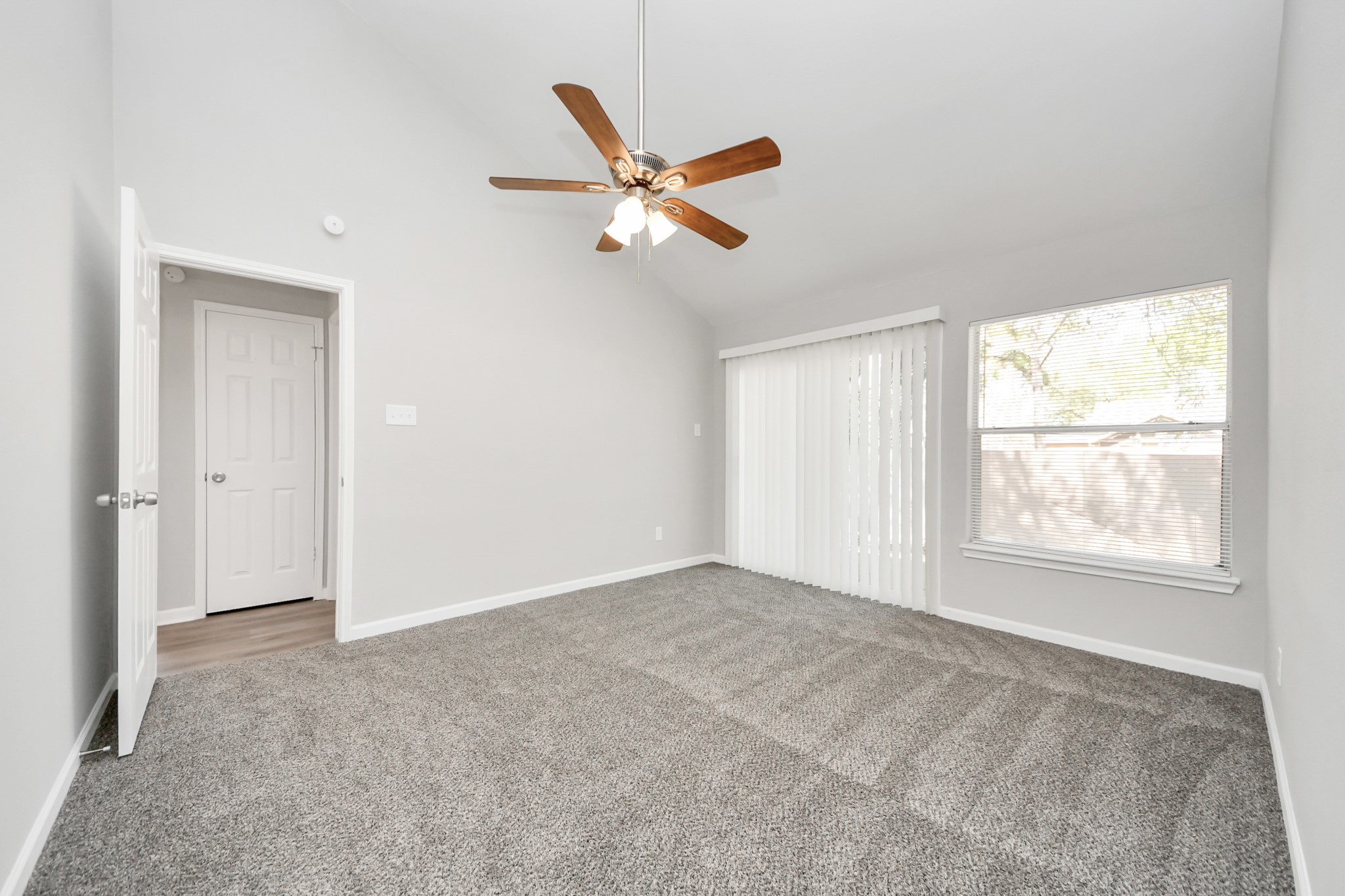 8510 Pine Falls Drive Property Photo 17