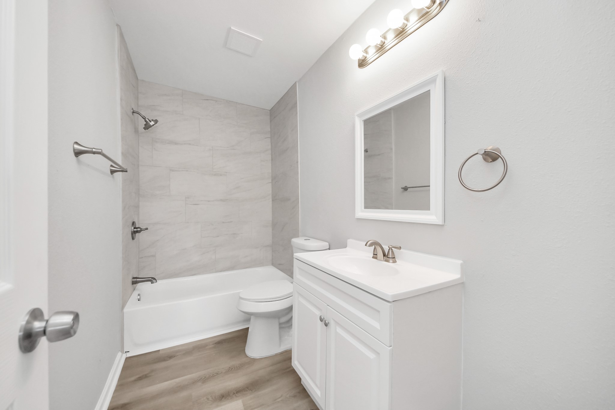 8510 Pine Falls Drive Property Photo 21