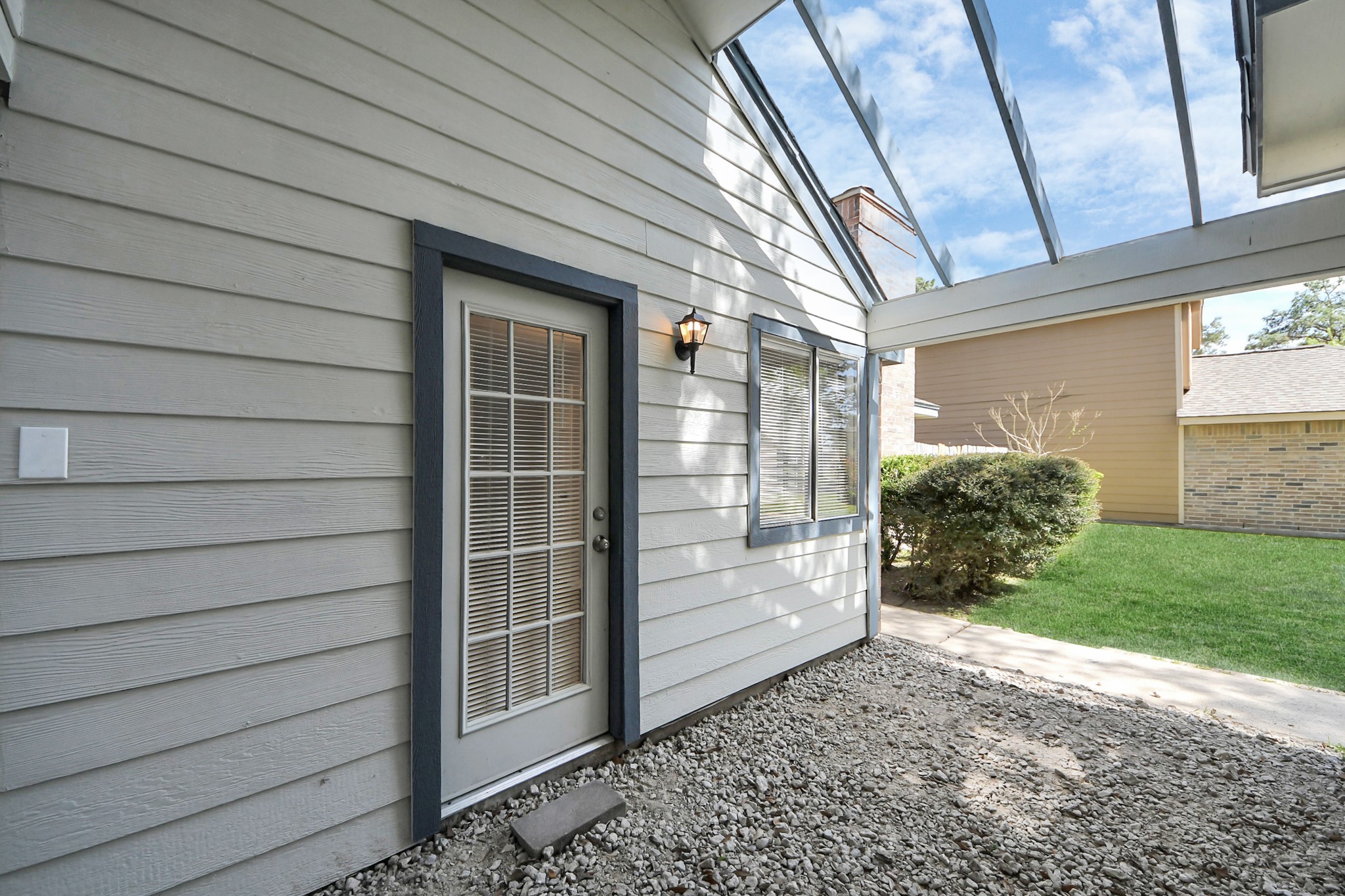 8510 Pine Falls Drive Property Photo 25