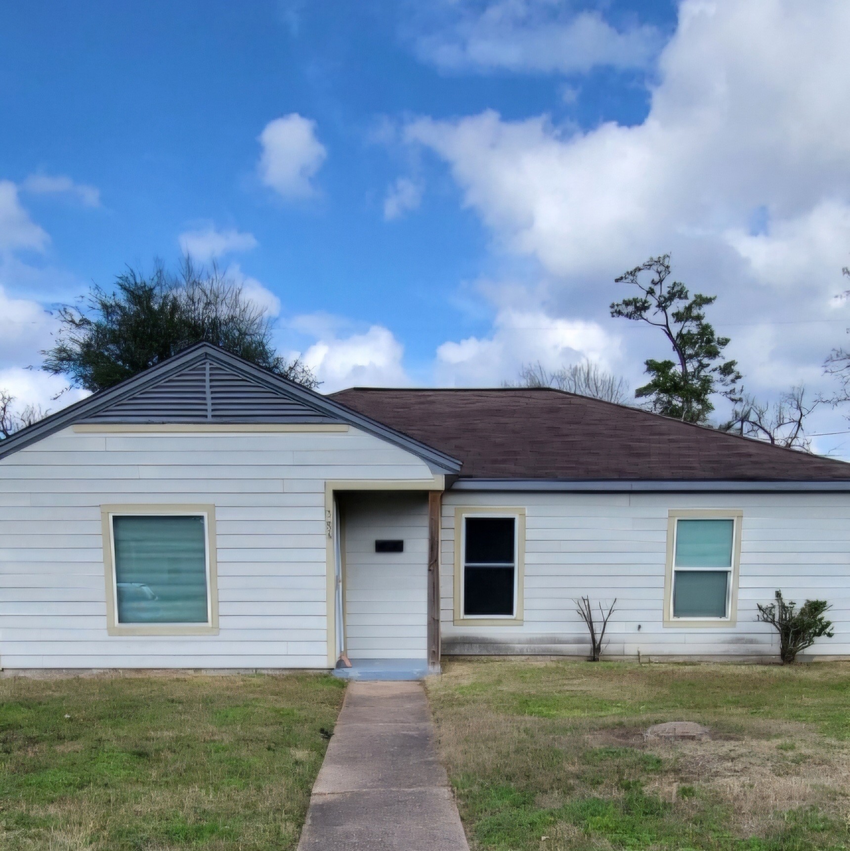 3841 Wentworth Street Property Photo