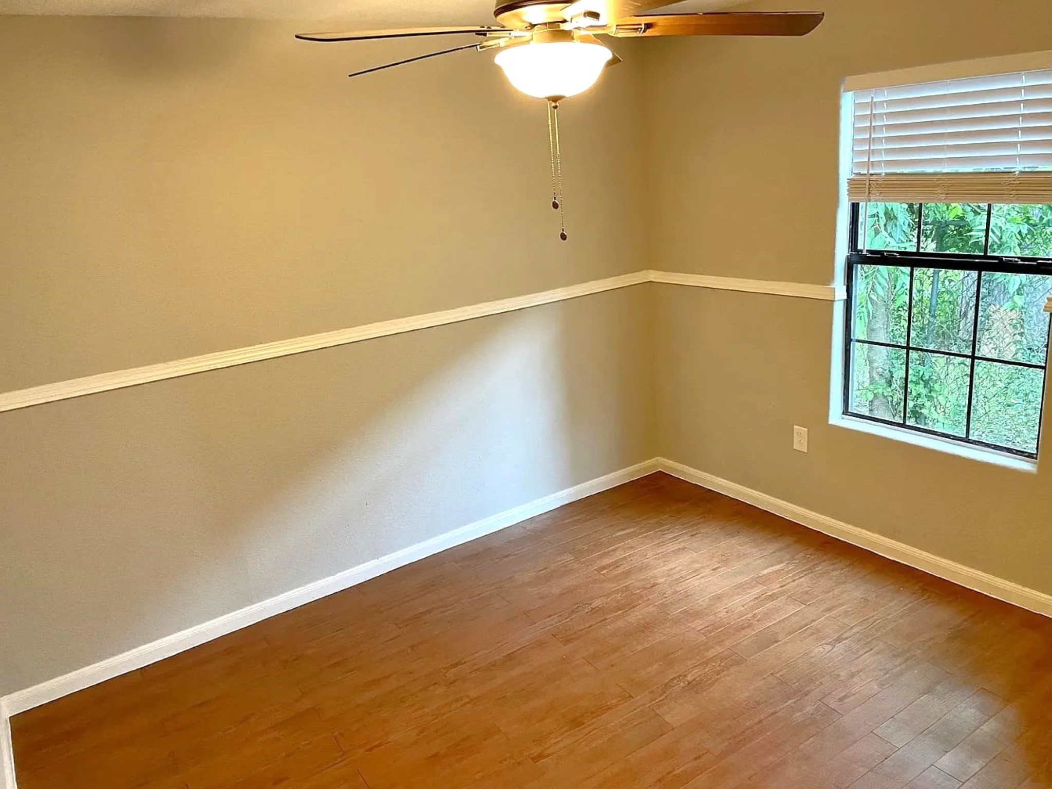 1403 Ash Street Property Photo 12