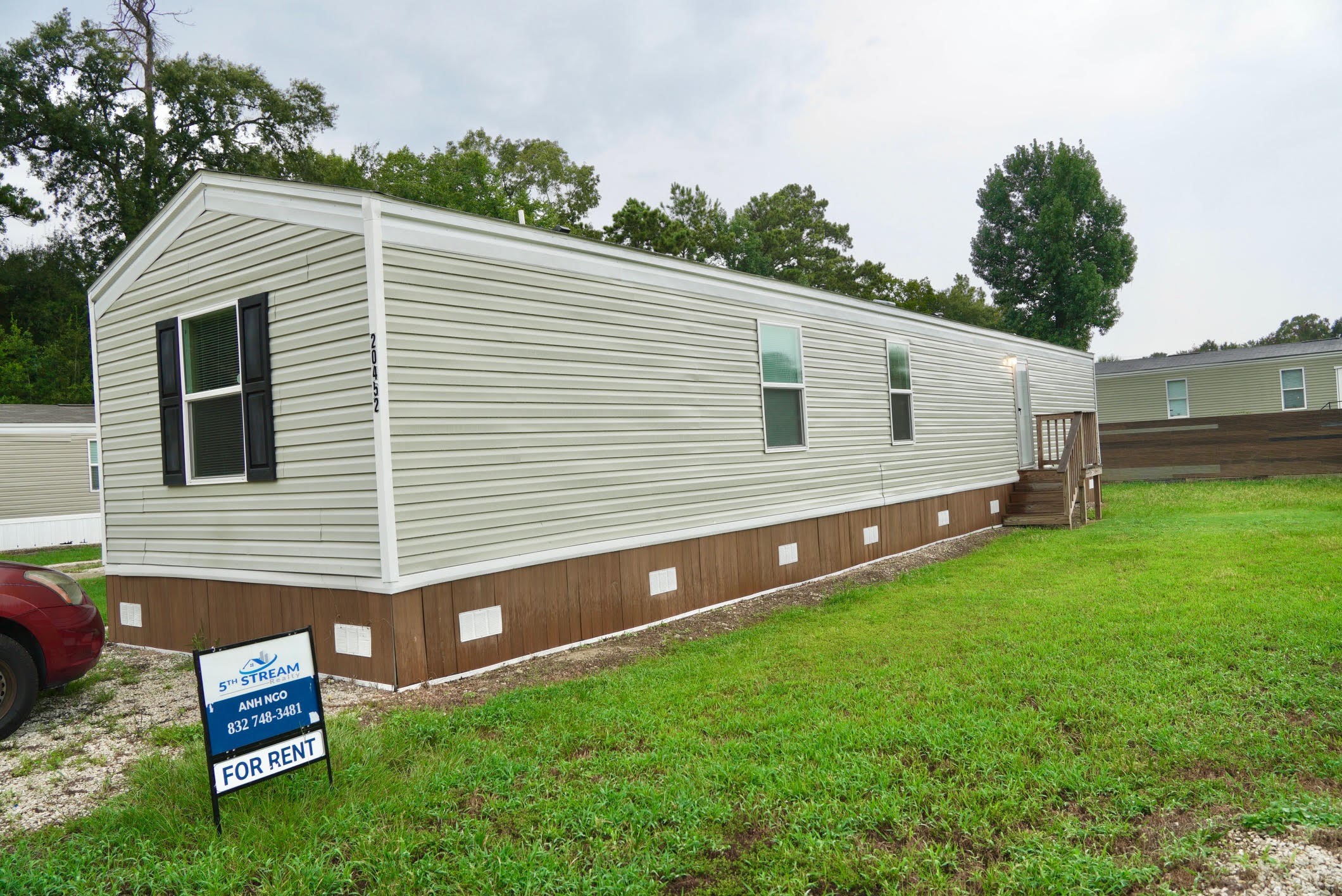 20452 Vick Dr Property Photo 2