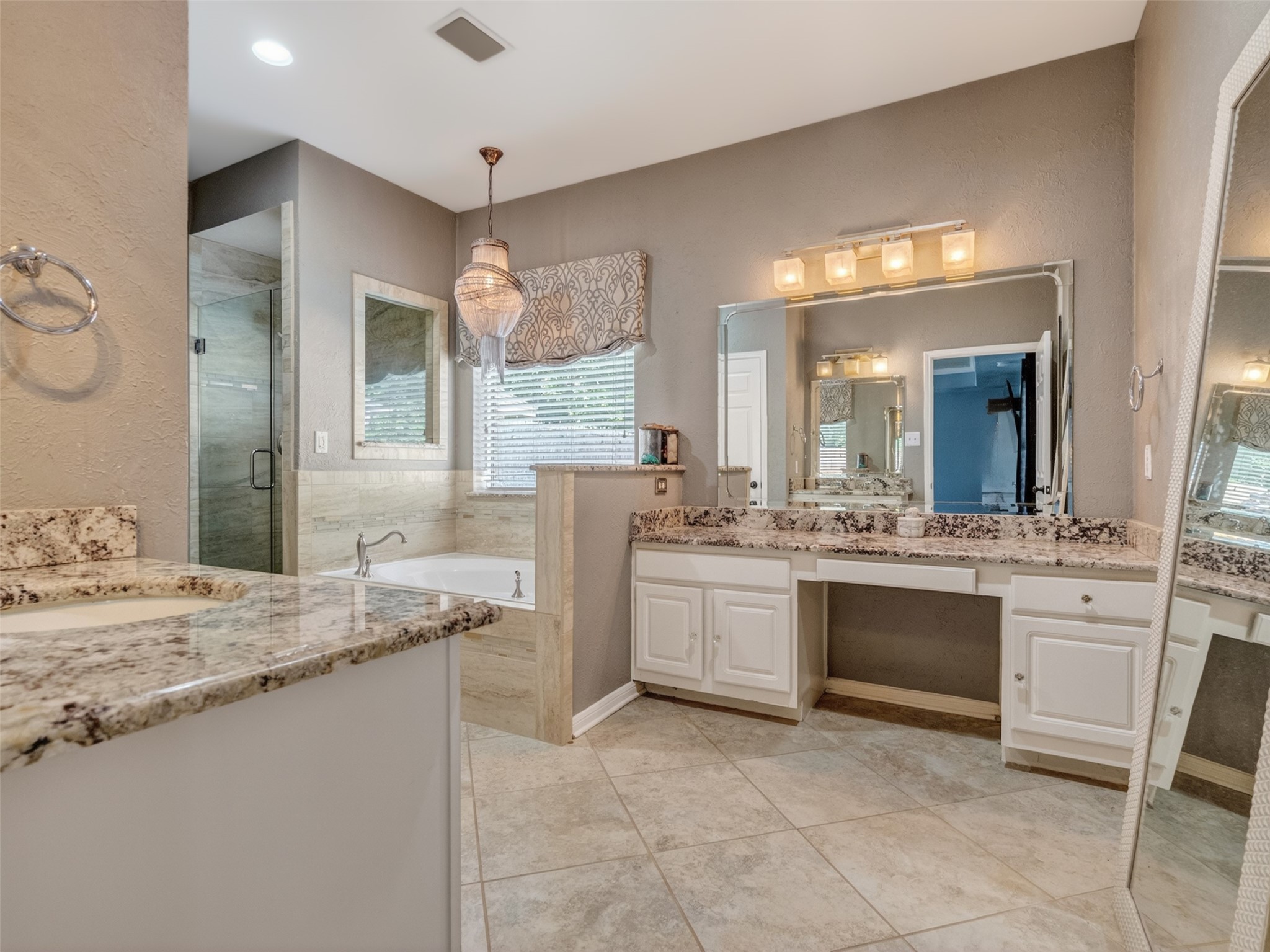 7318 Timberline Drive Property Photo 13