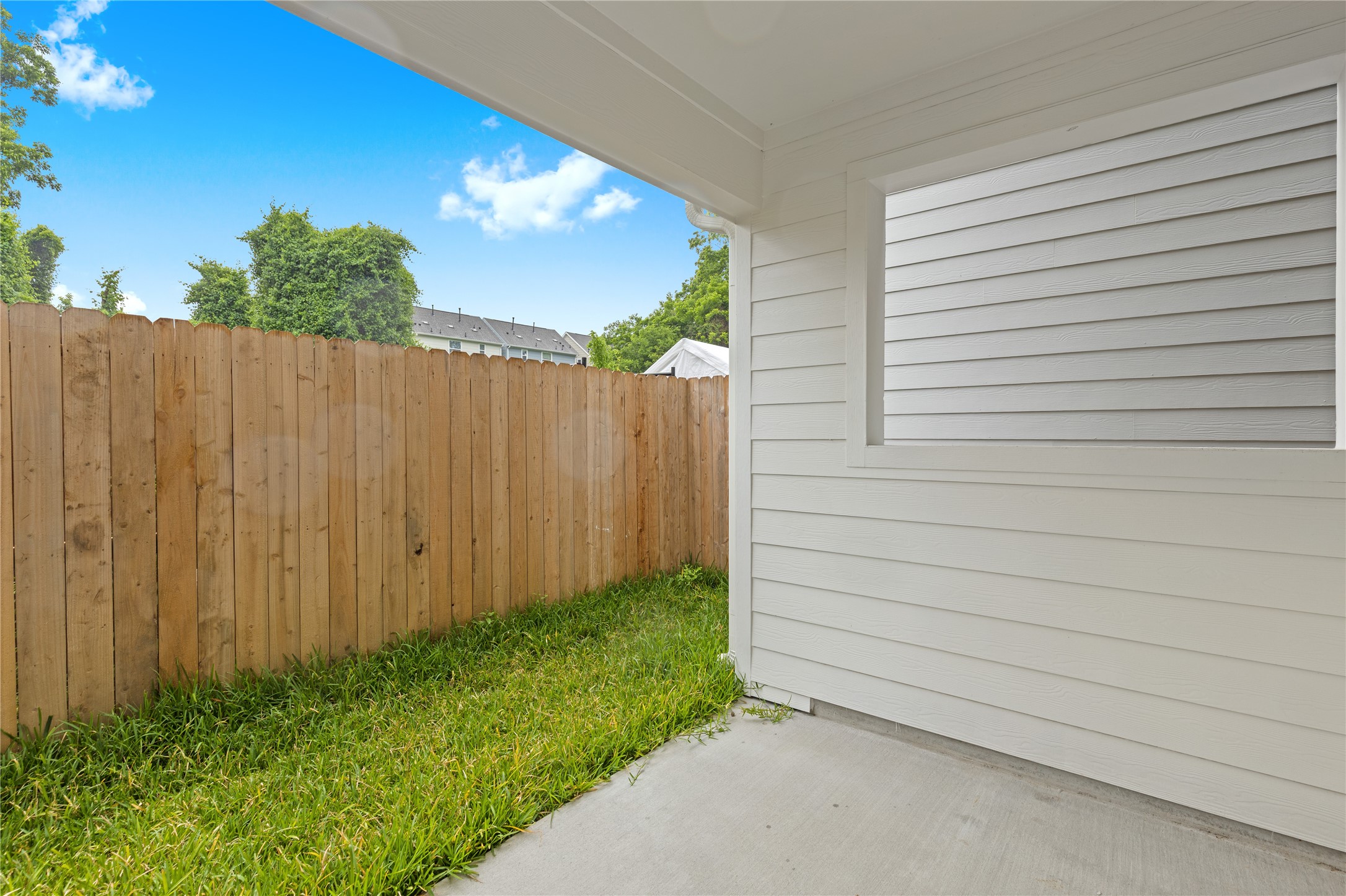 812 Elkhart Street B Property Photo 29