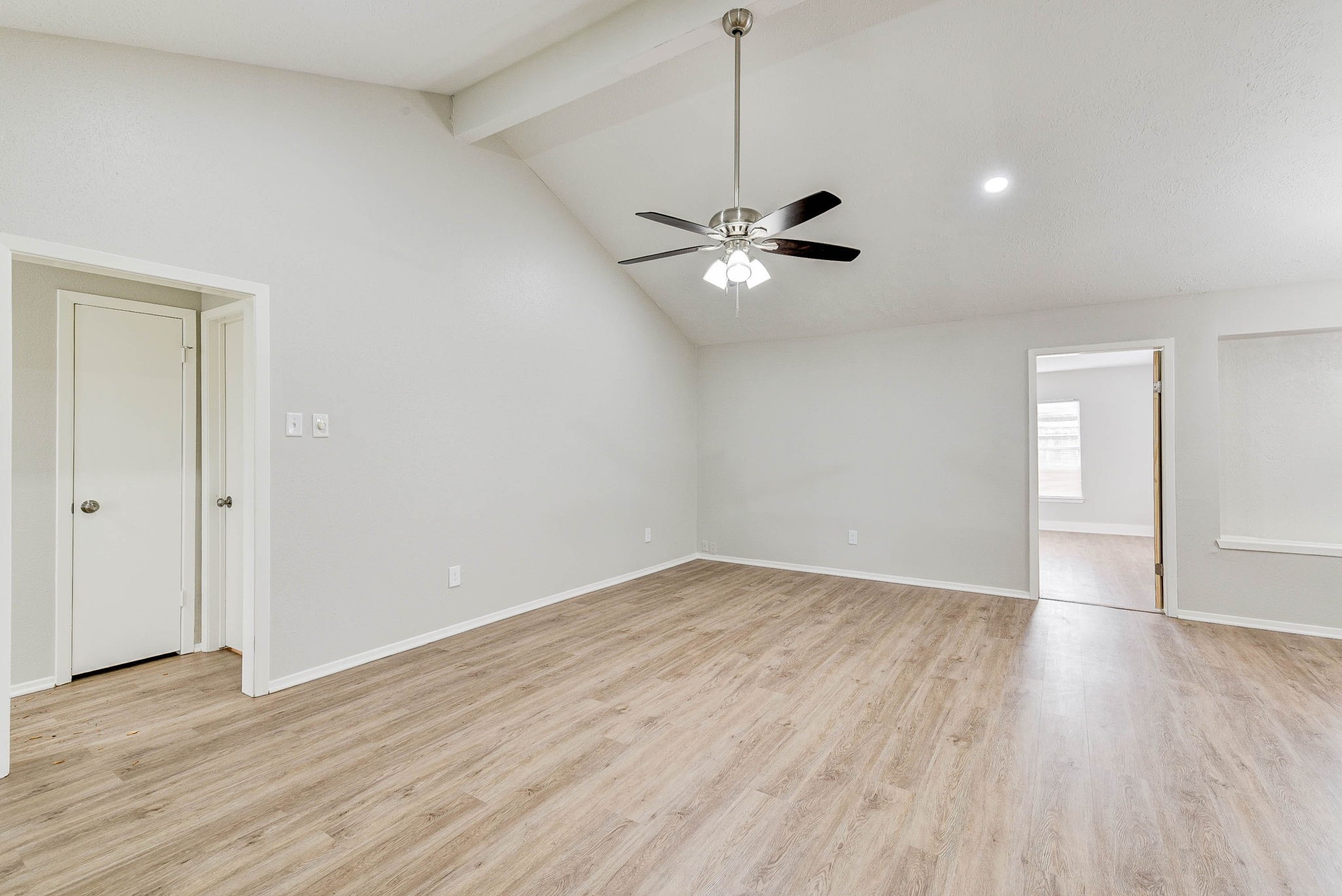 16506 Quiet Quail Drive Property Photo 4