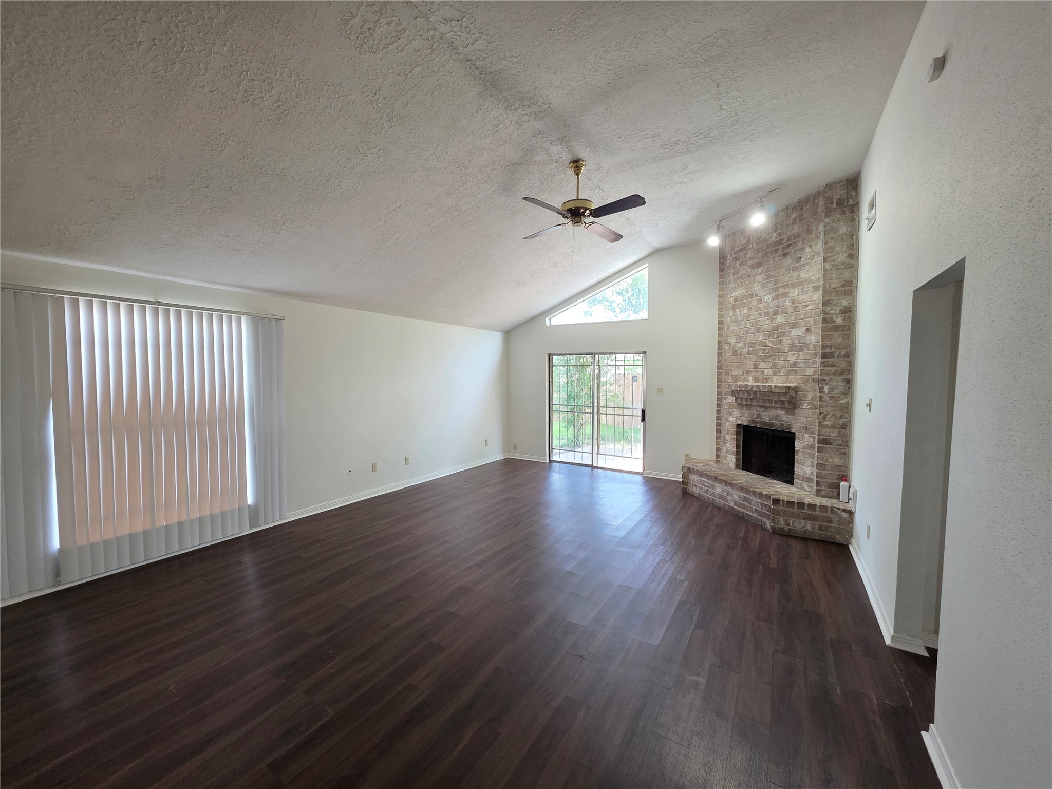 11726 Plumbrook Drive Property Photo 3
