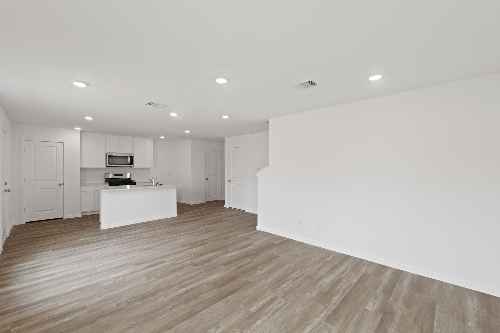 11759 Ruffian Drive Property Photo 6