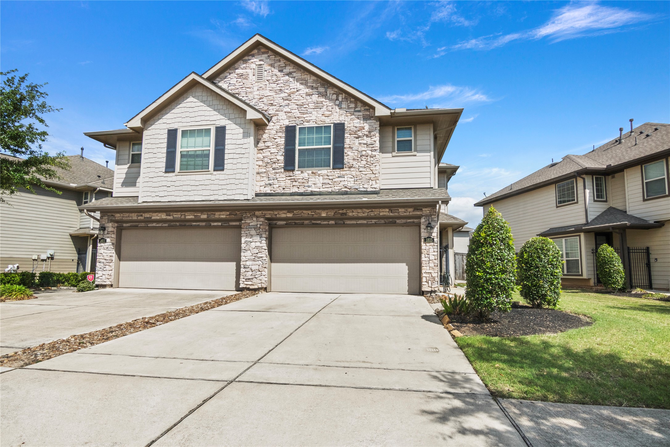 1815 Ryon Falls Drive Property Photo 1