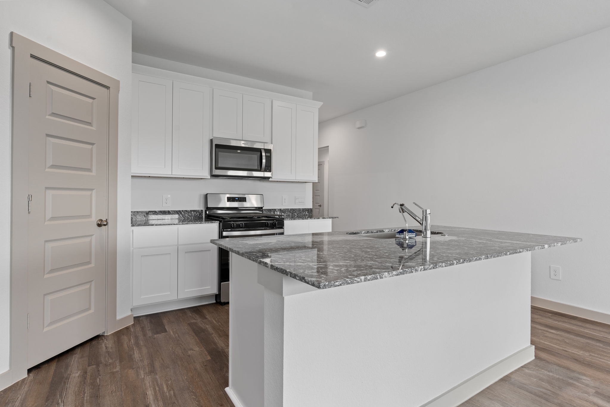 2526 Ocean Jasper Drive Property Photo 8