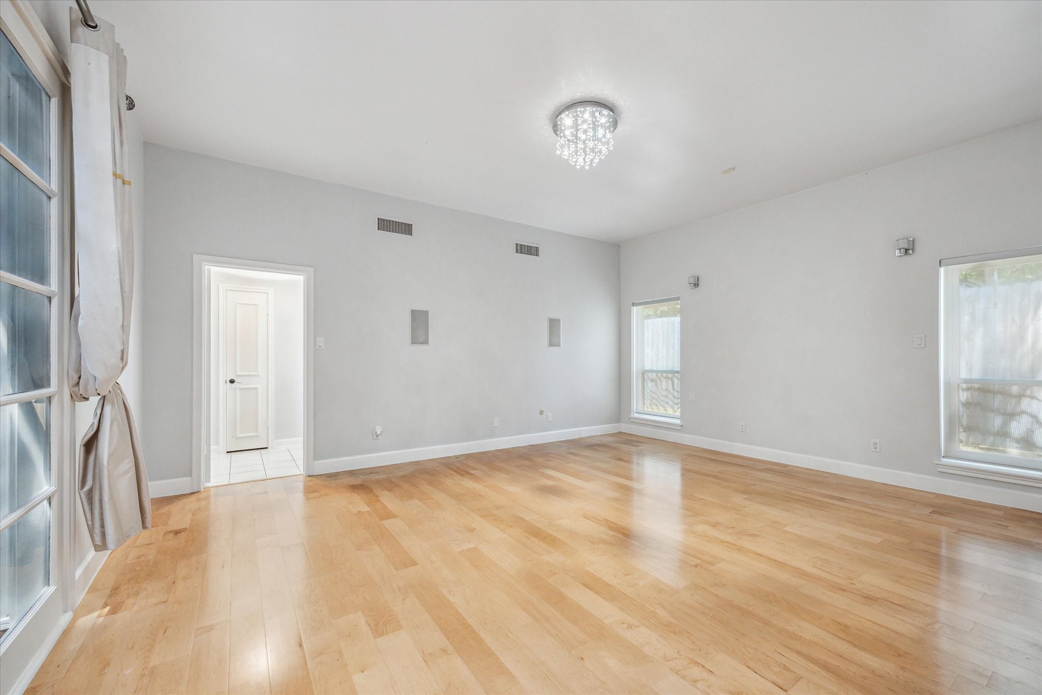 250 Gessner Road Property Photo 24