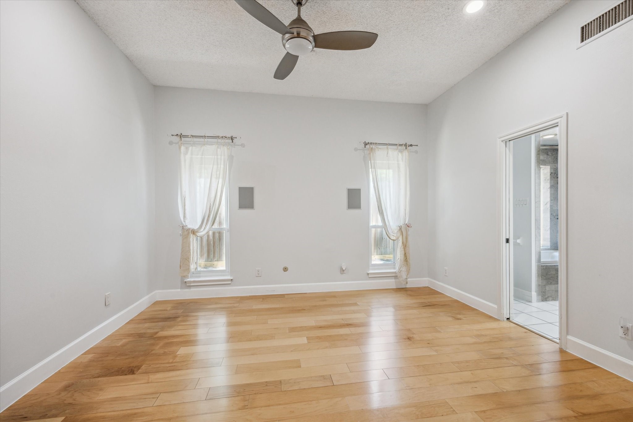 250 Gessner Road Property Photo 30