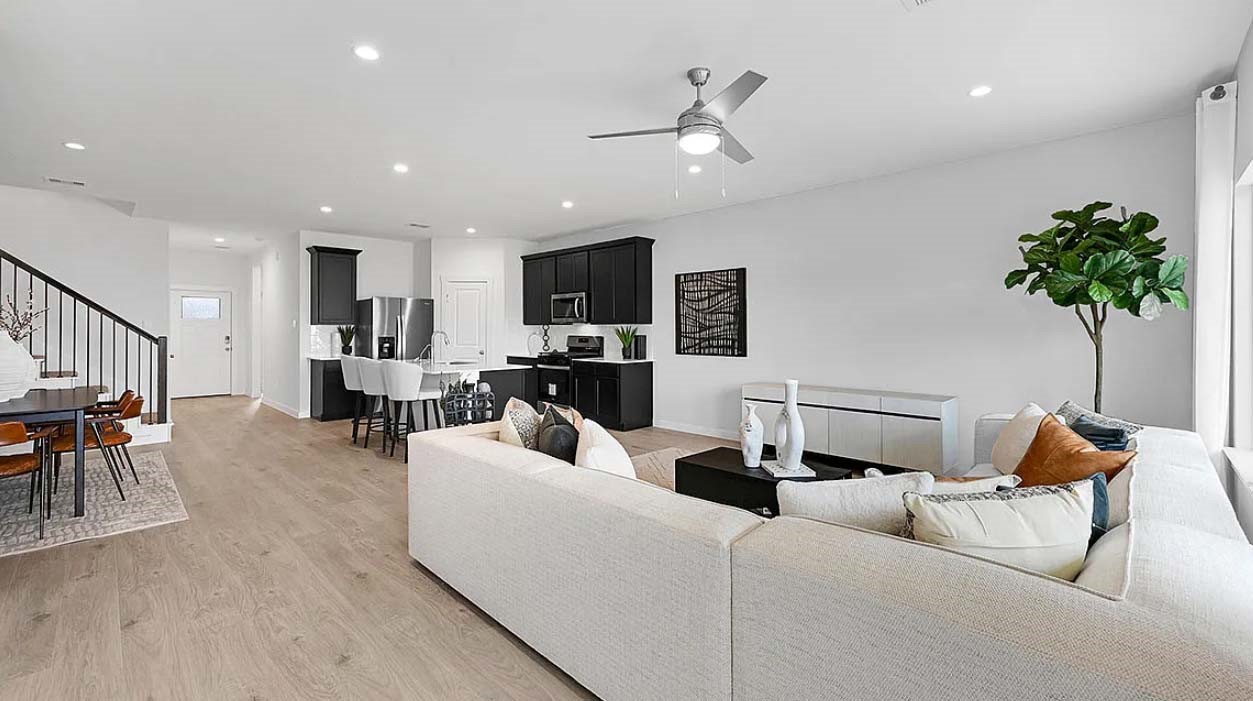 10734 Dogwood Sky Drive Property Photo 9