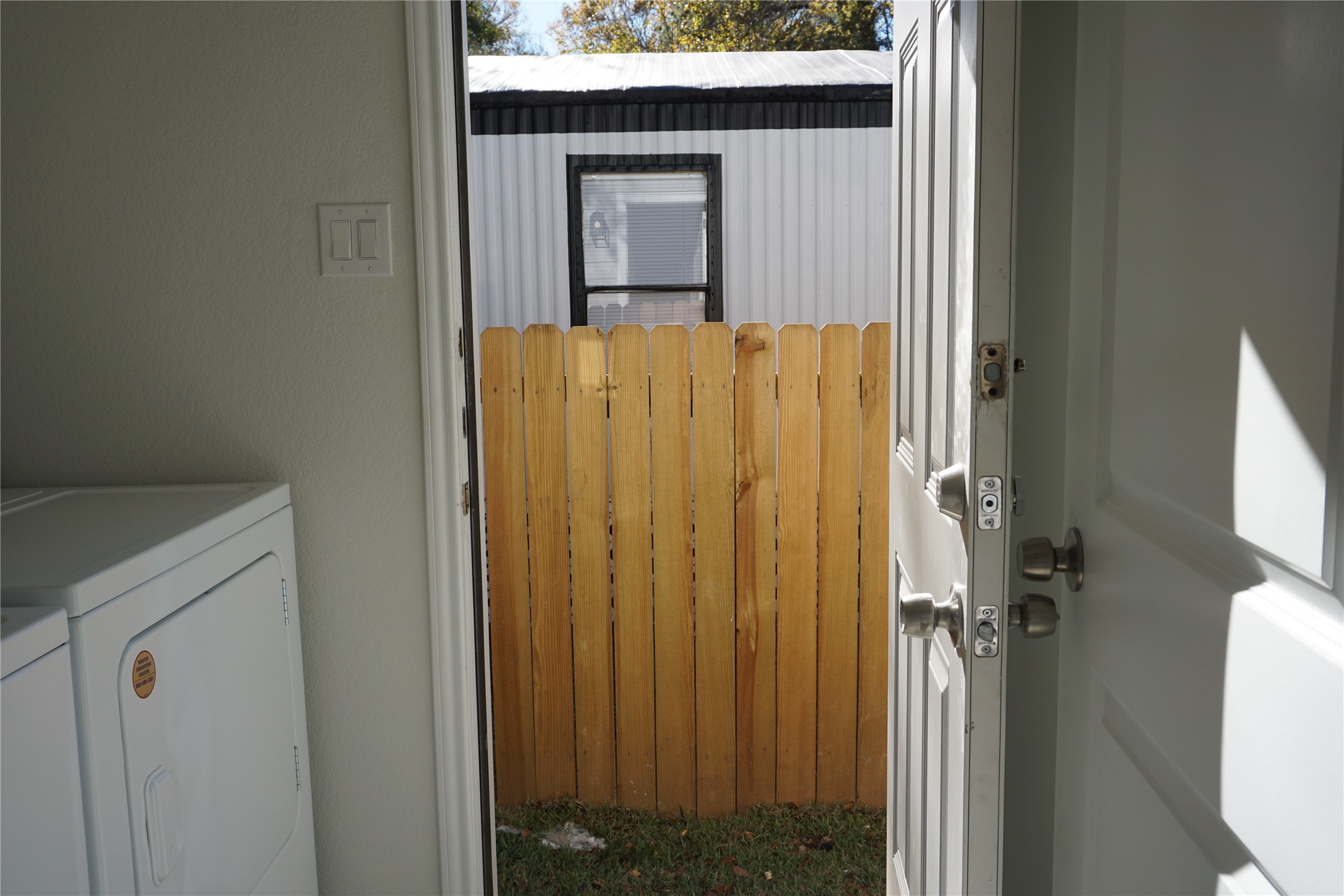 10023 Calendar St Property Photo 16