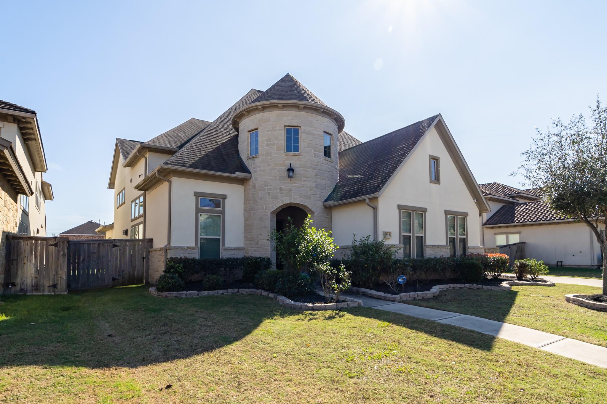 5715 Mogo Creek Lane, Sugar Land TX 77479 Property Photo 1
