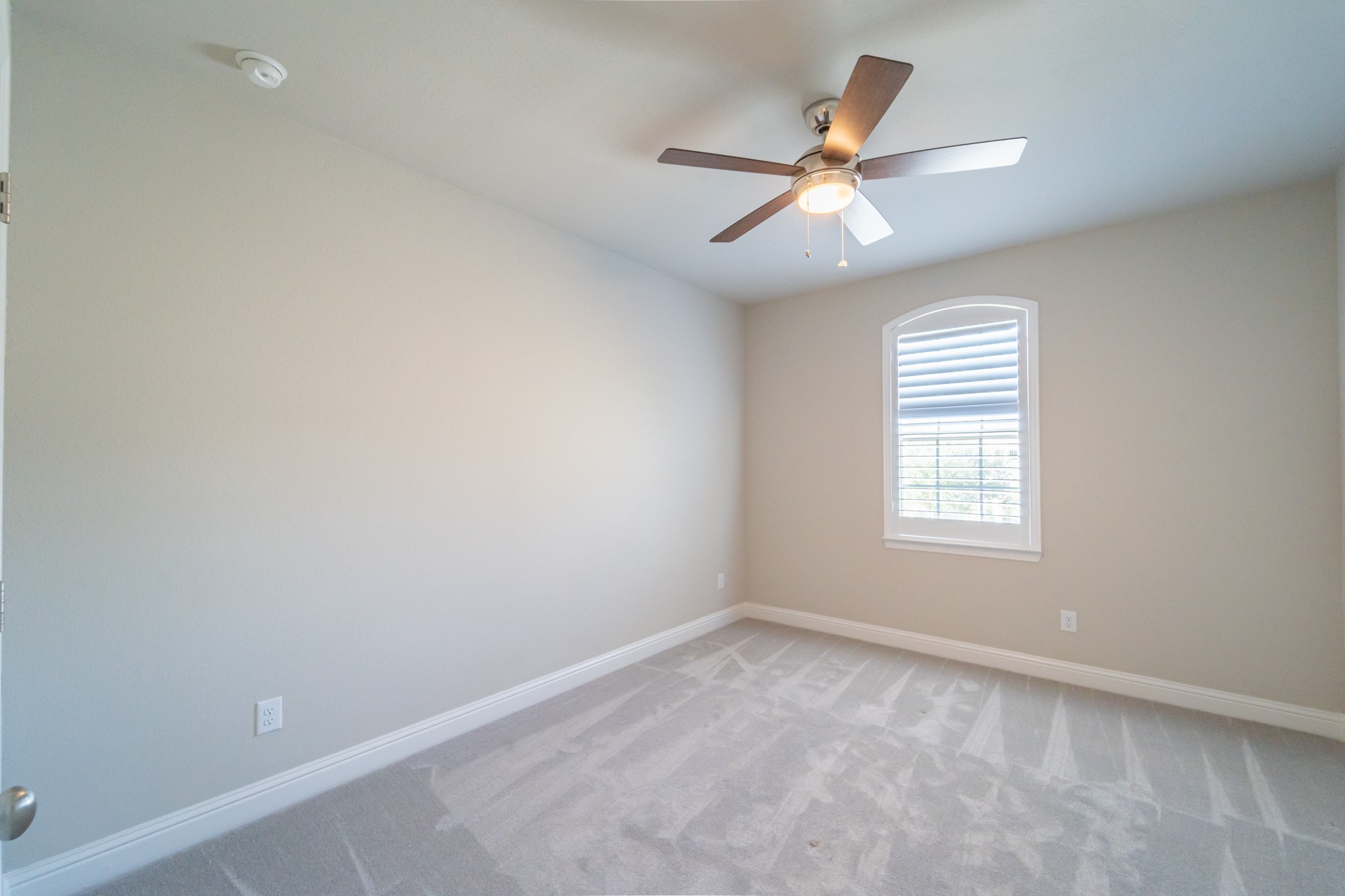 5715 Mogo Creek Lane Property Photo 31