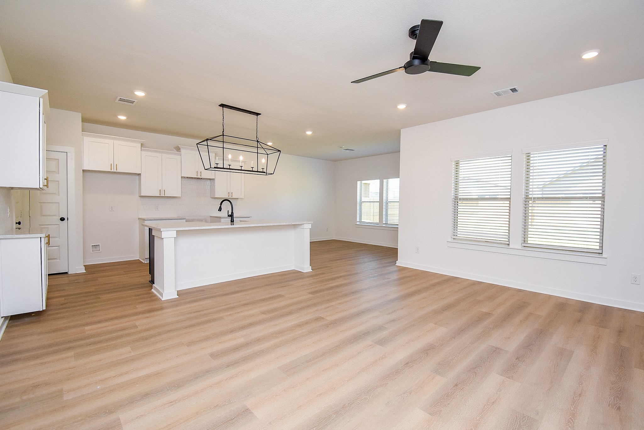 6418 Pomona Court Property Photo 11