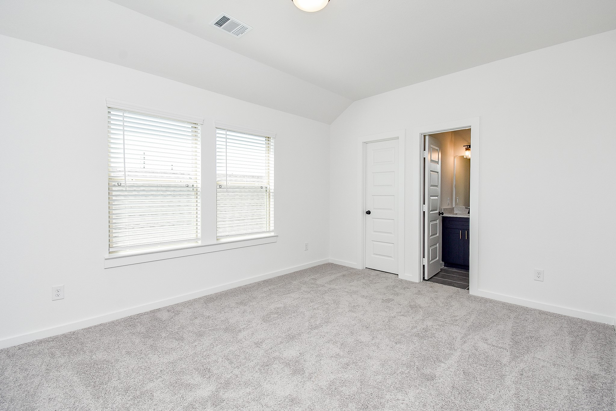 6418 Pomona Court Property Photo 30