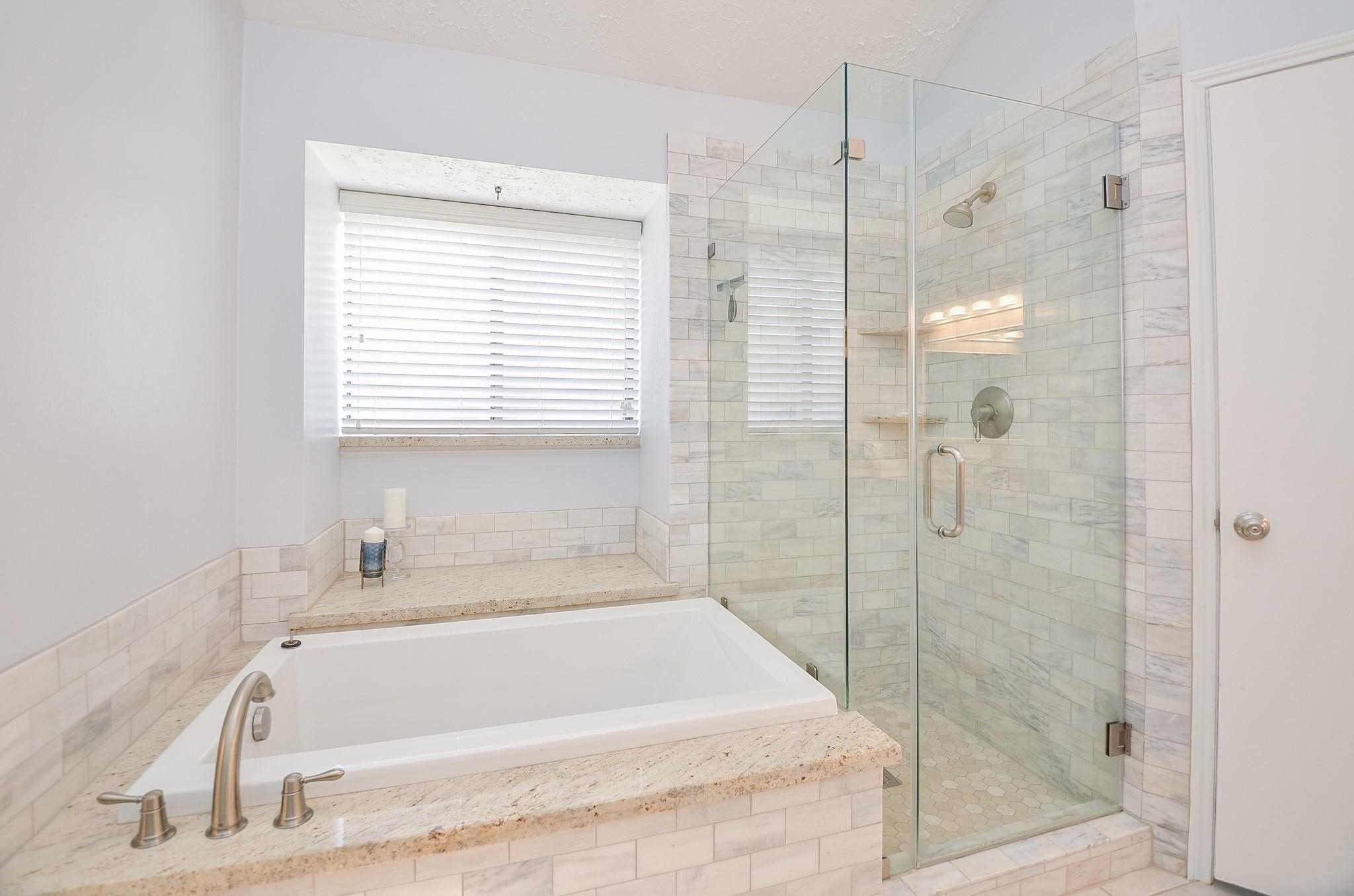2115 Echo Ridge Property Photo 6